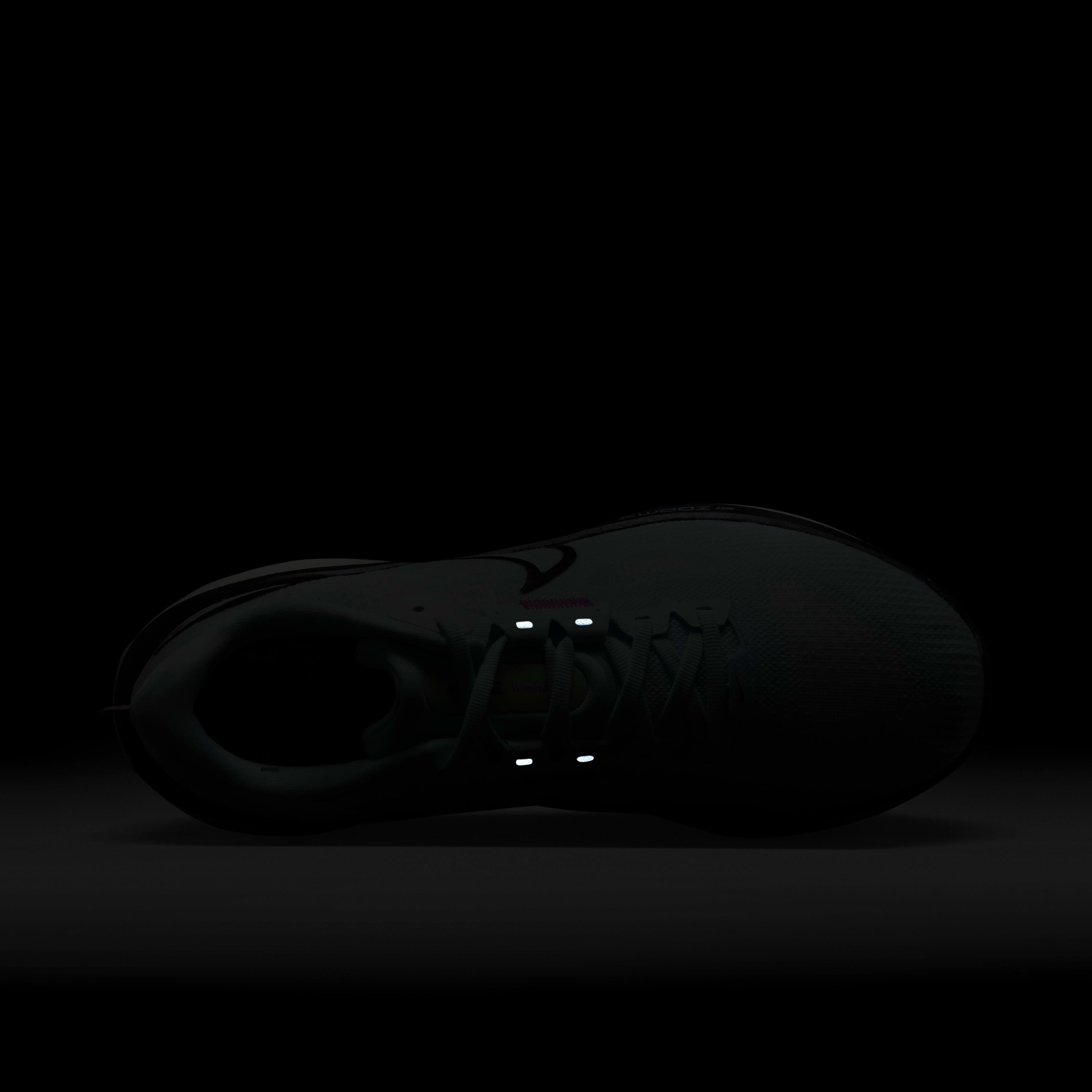 نايكي فوميرو 17 image number 8