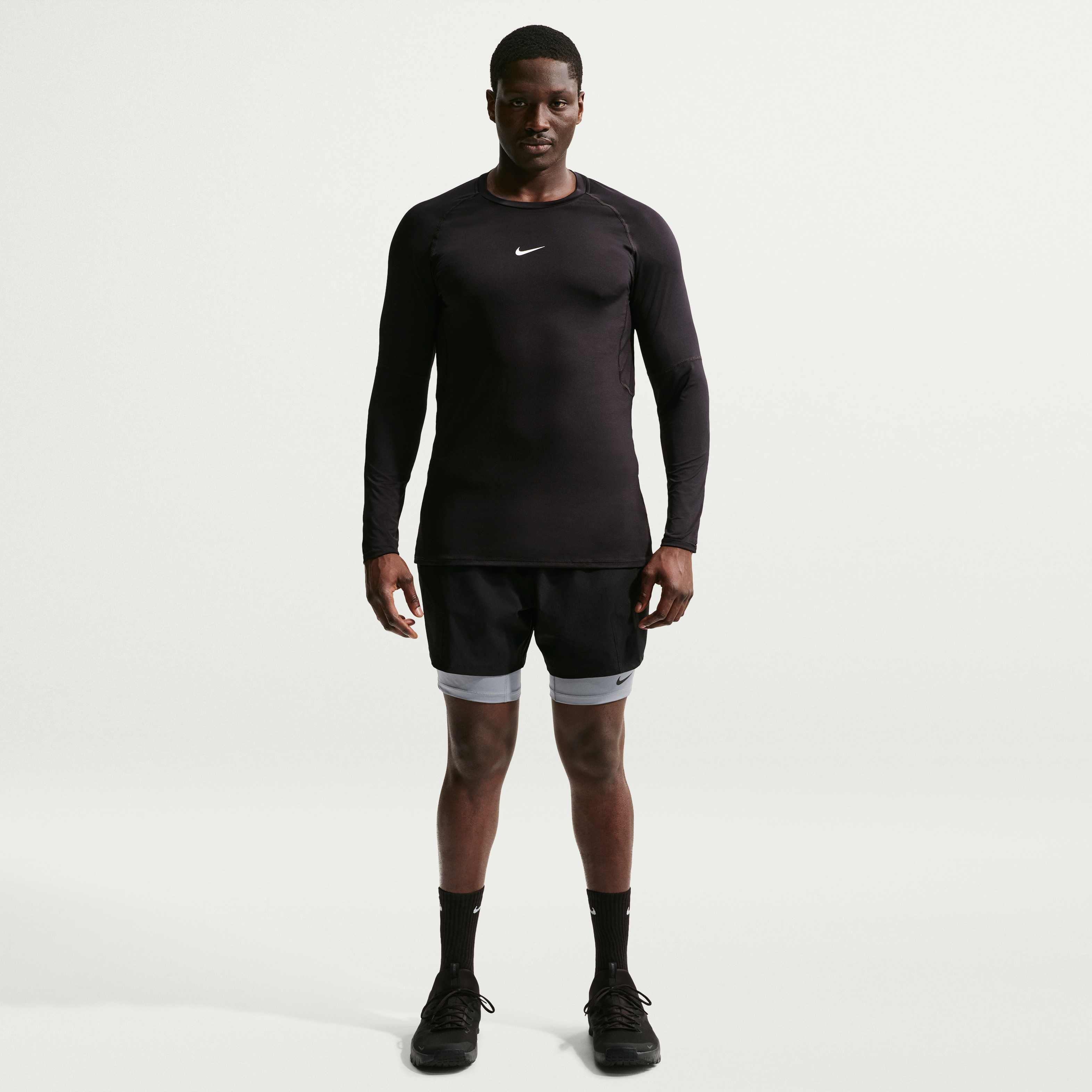 Nike Pro image number 12