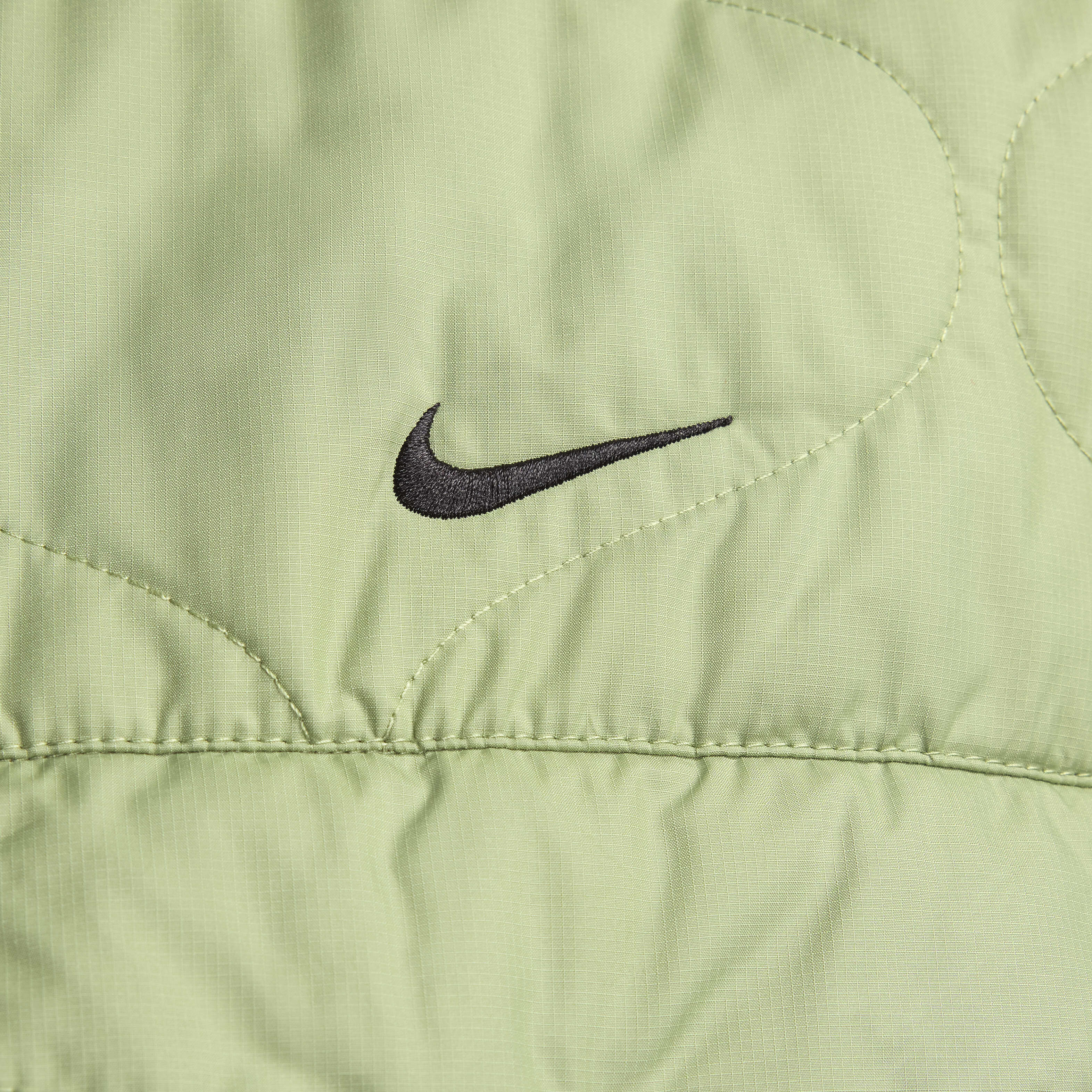 Nike Sportswear Essential image number 3