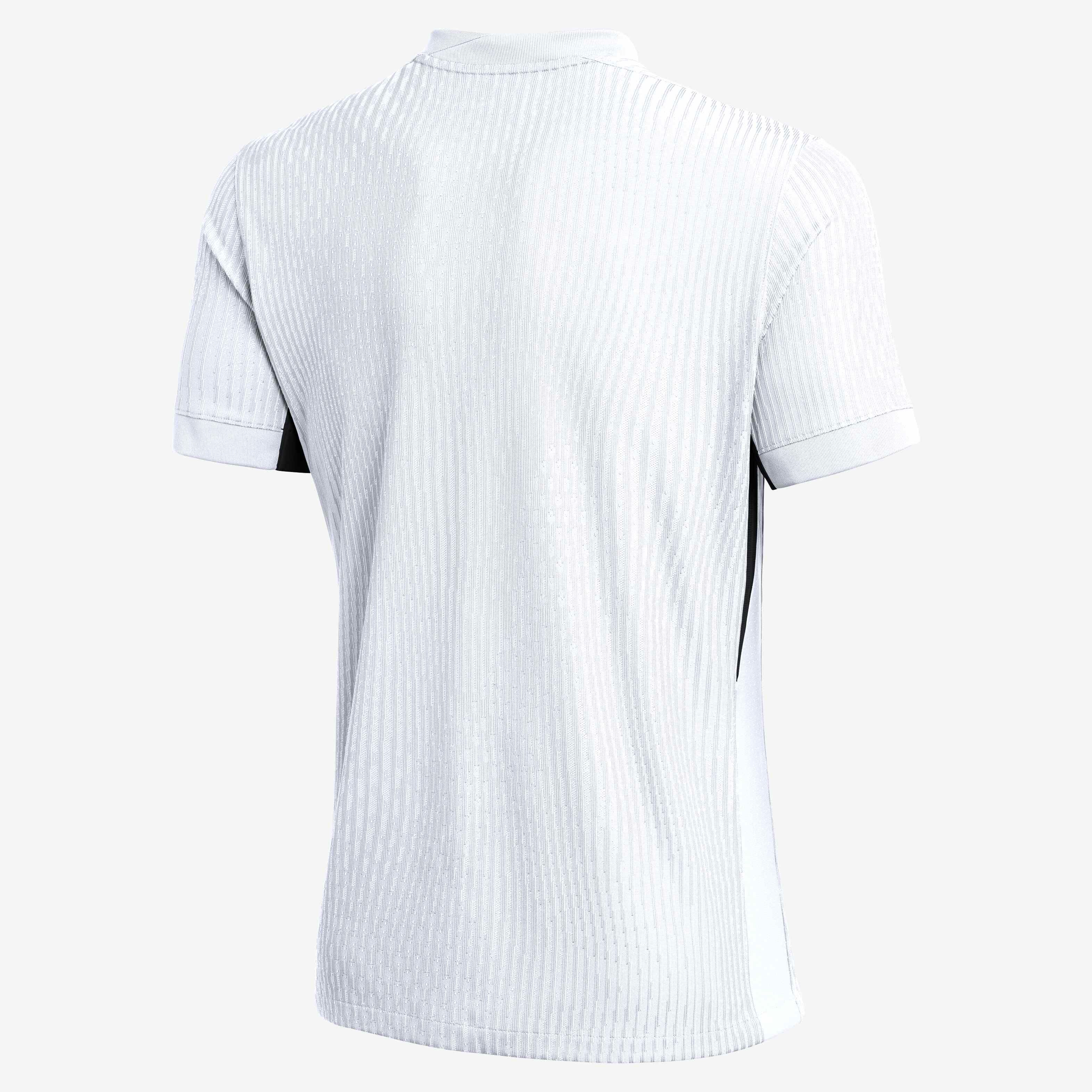 نايكي فيبورنت في image number 1