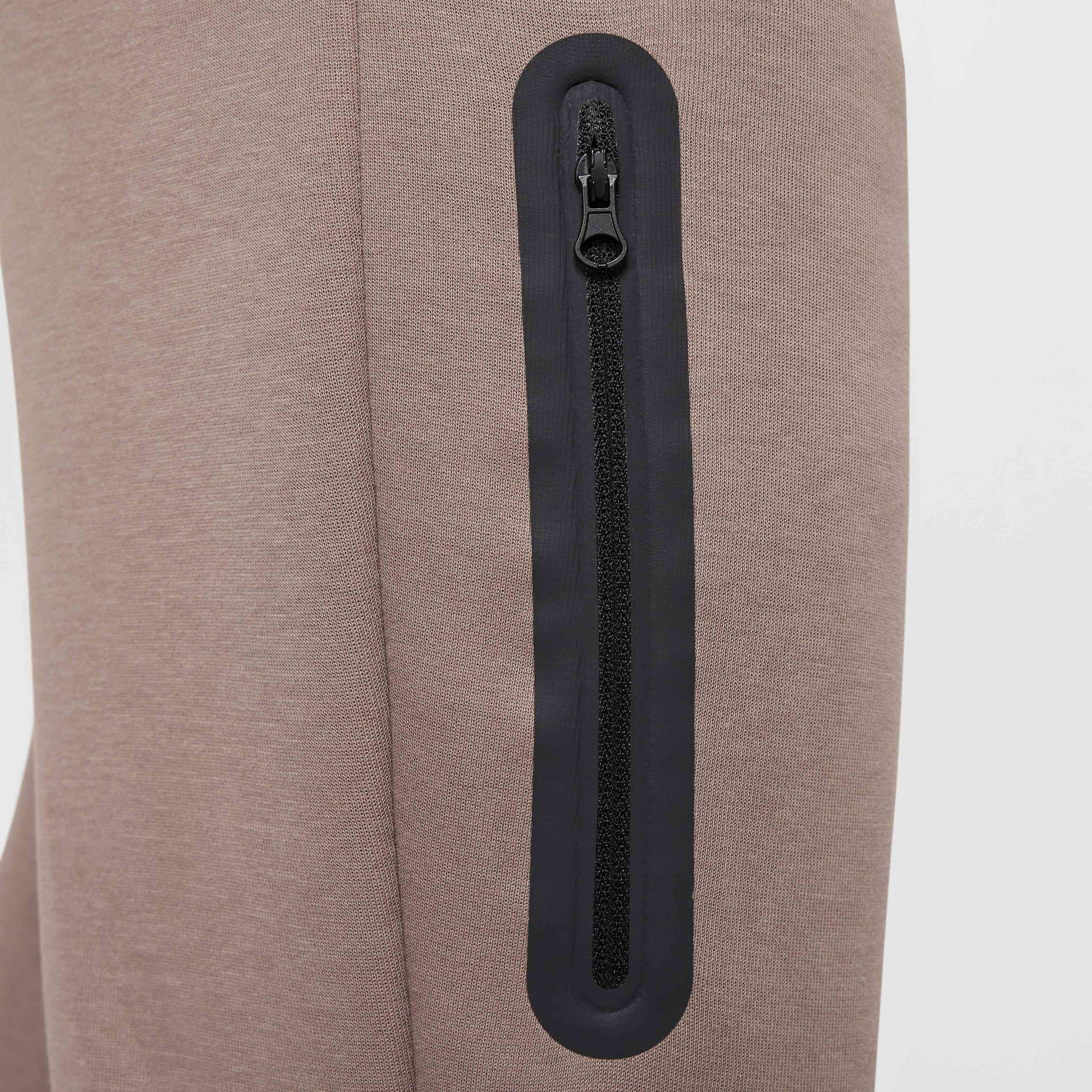 Nike Sportswear Tech Fleece image number 4