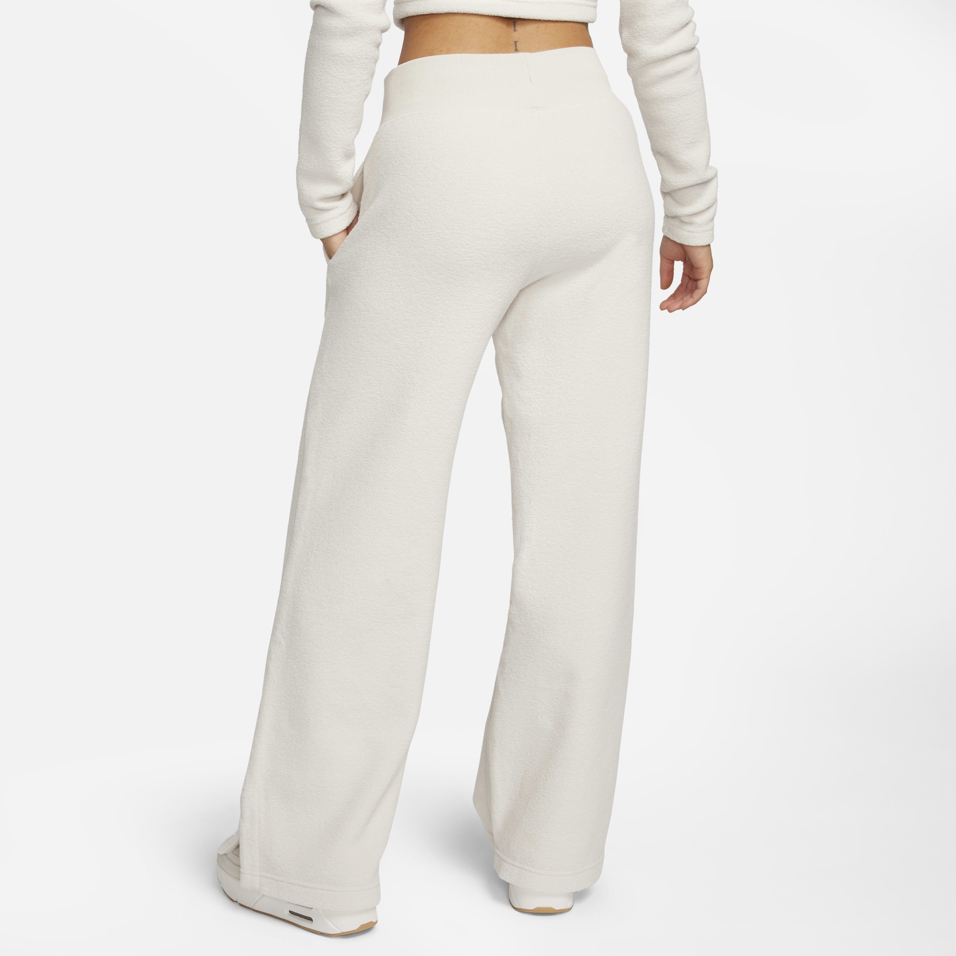 Nike Sportswear Phoenix Plush image number 1