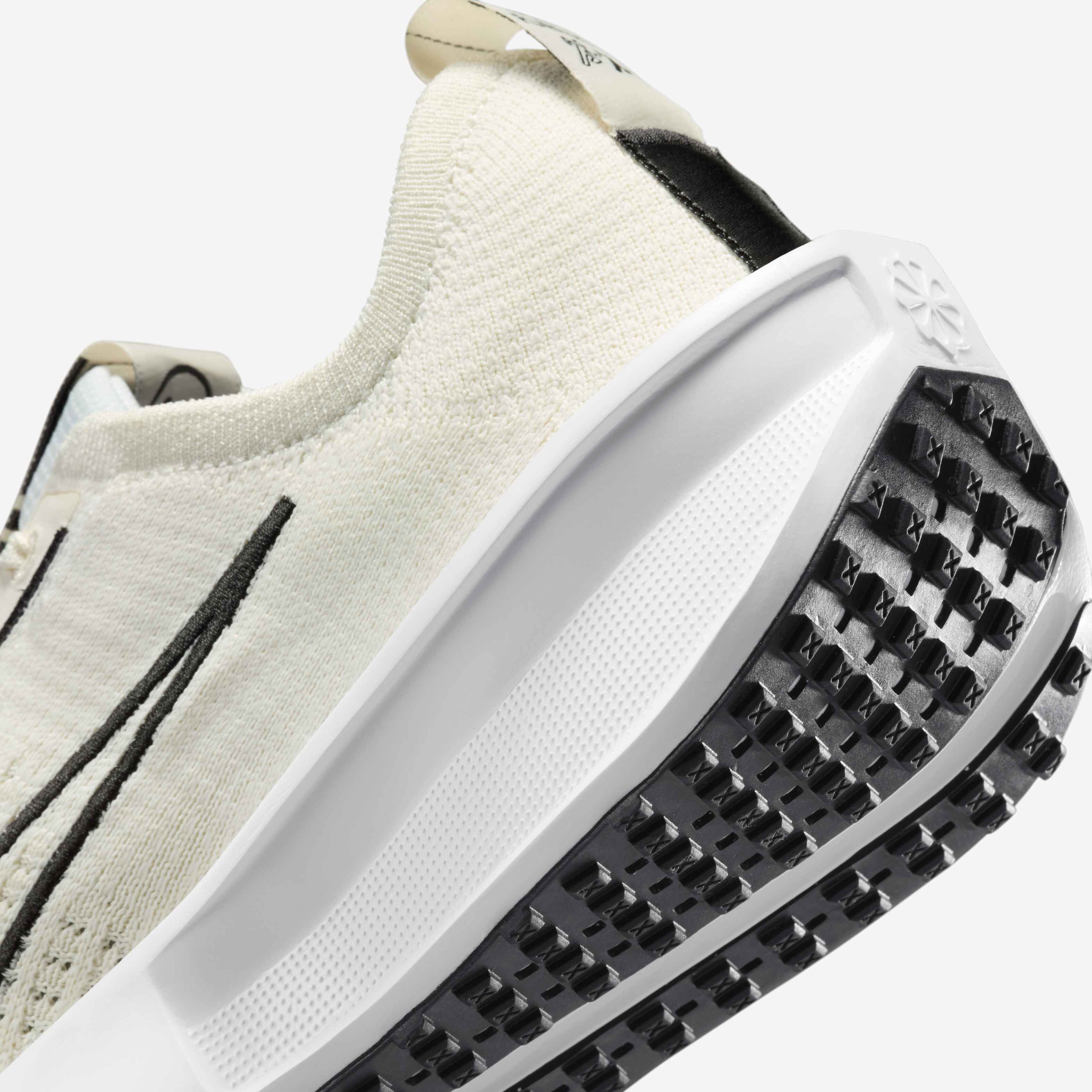 Nike Interact Run image number 7