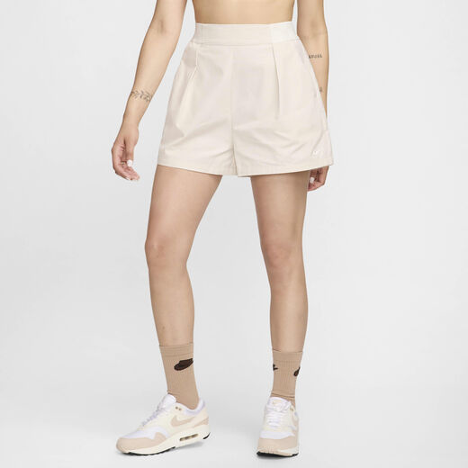 Shorts-Nike, Nike Sportswear Collection, Women's High-Waisted 7.5cm (approx.) Trouser Shorts