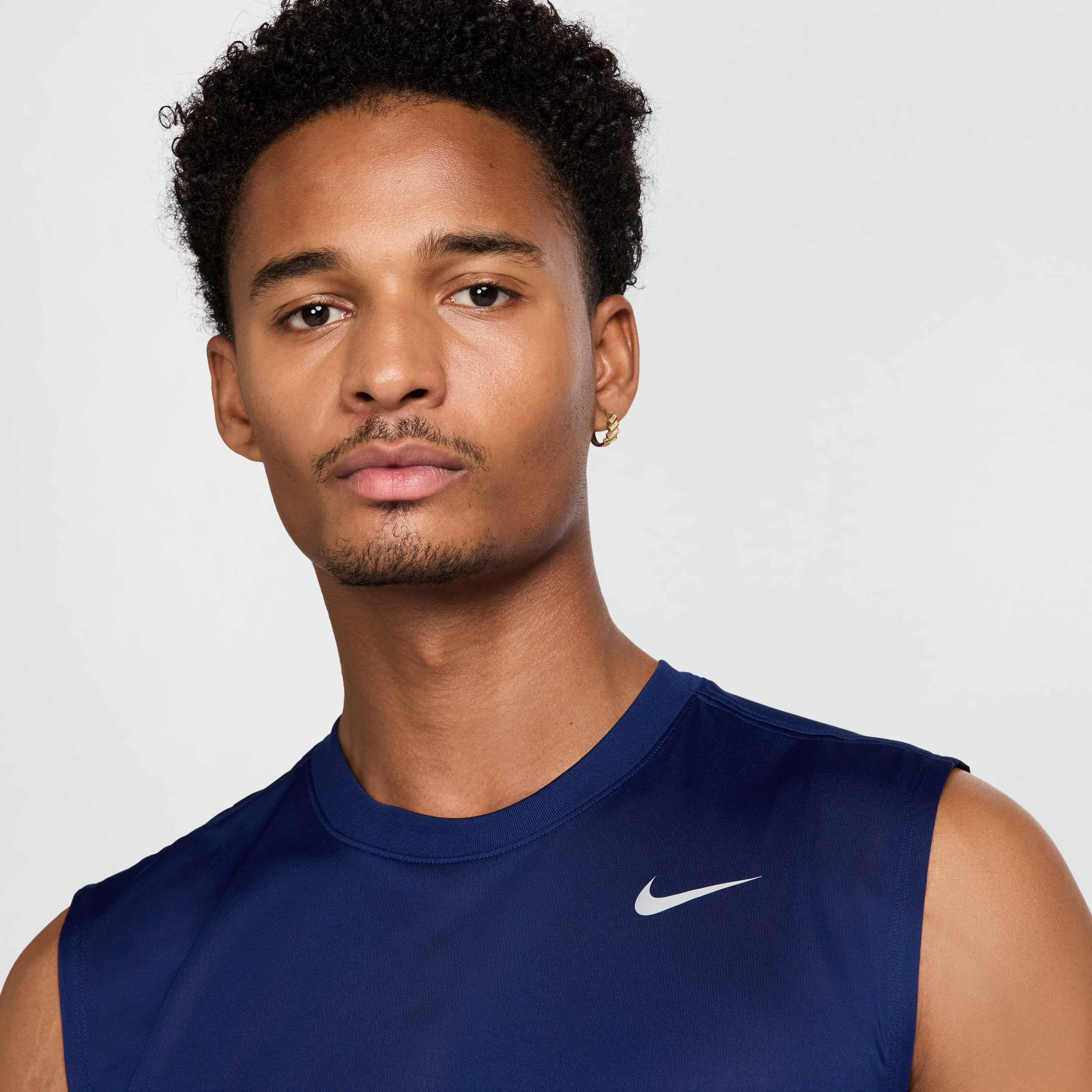 Nike Dri-FIT Legend image number 2