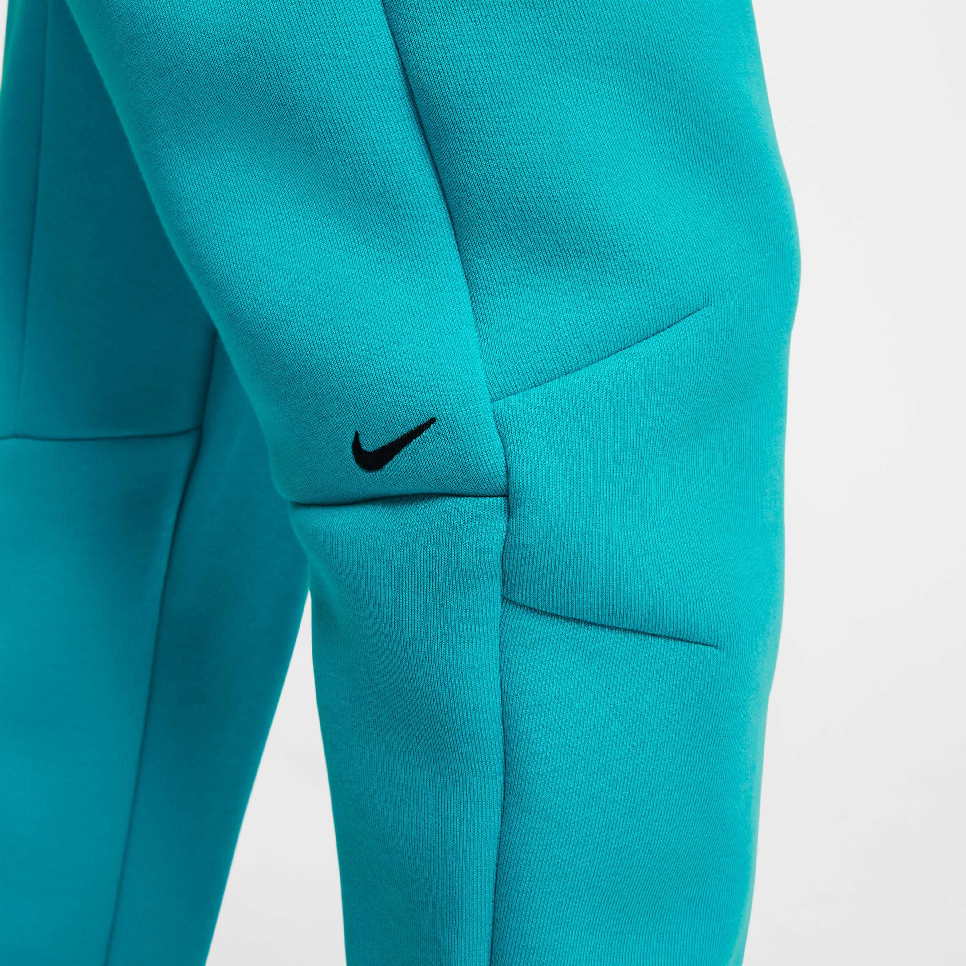 نايكي سبورتسوير تك فليس image number 7