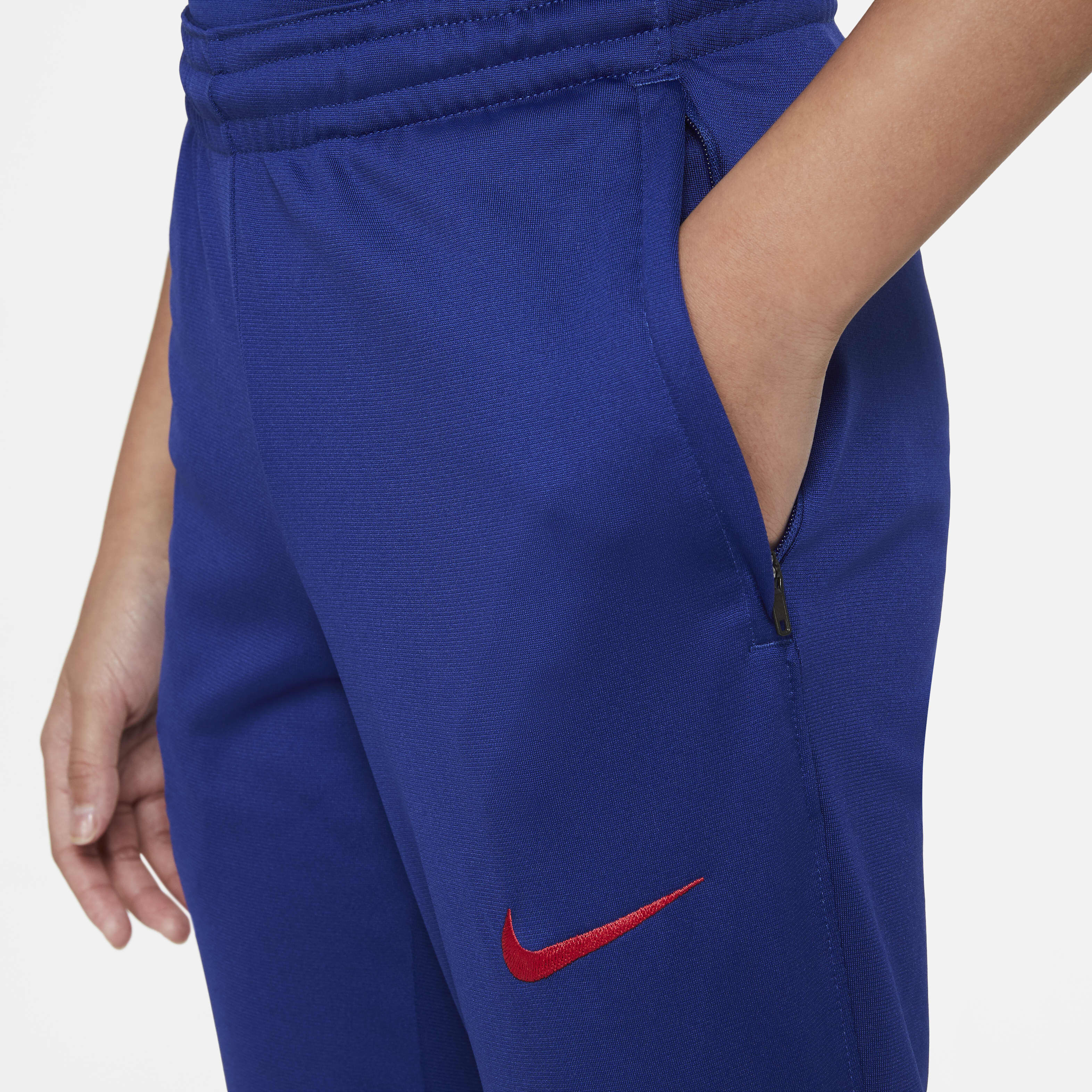 برشلونة سترايك image number 7