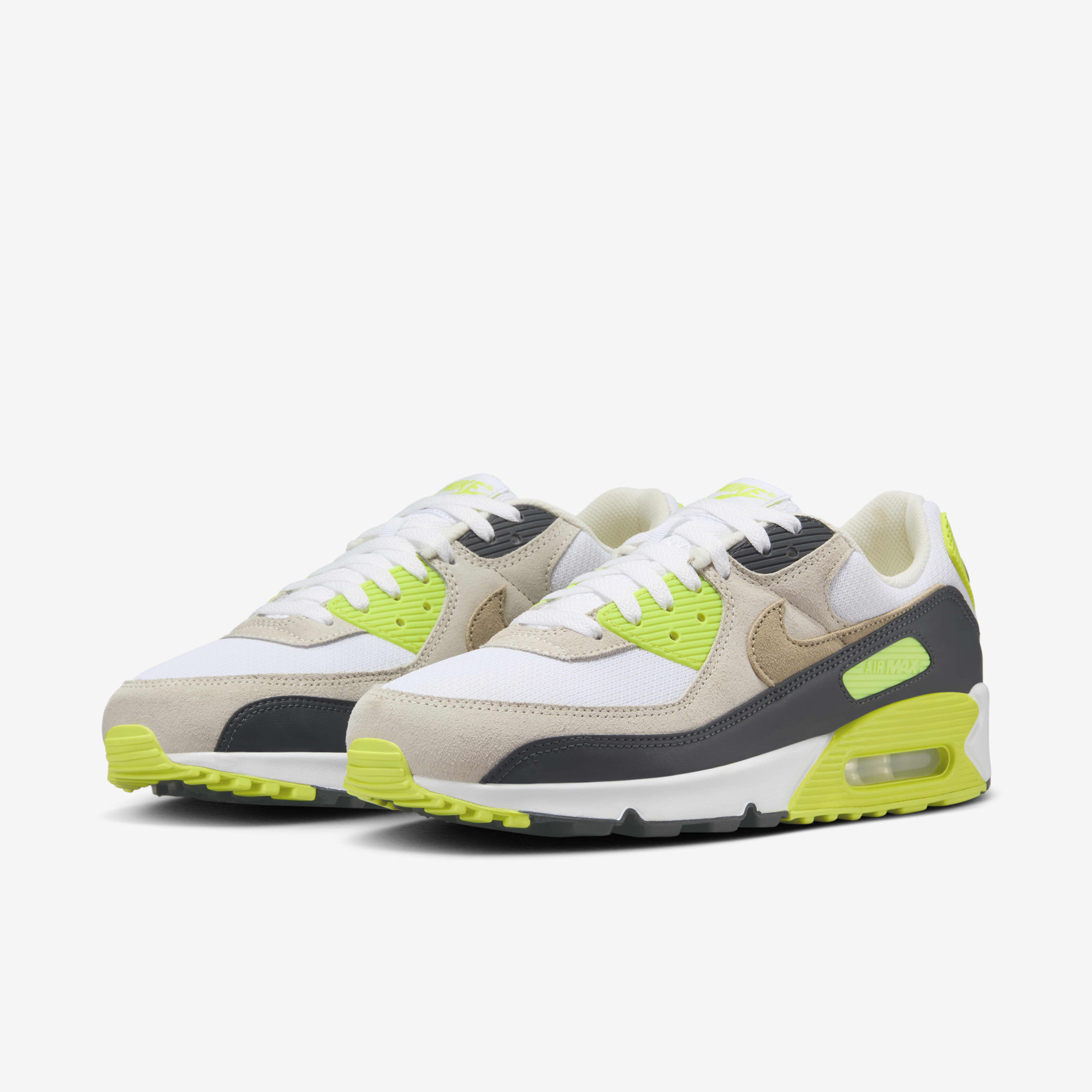Nike shoes price in qatar outlet