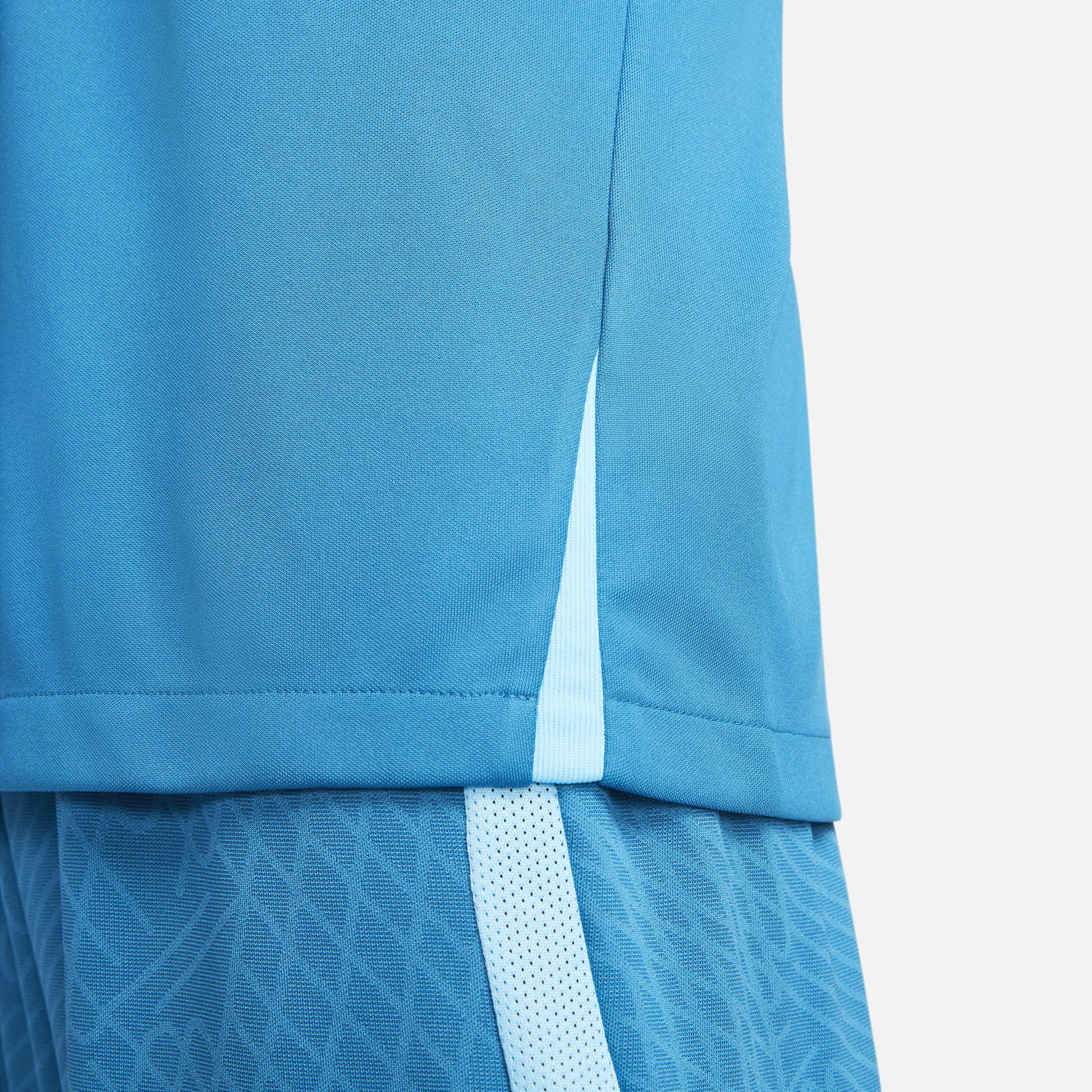 Nike Dri-FIT Strike image number 3