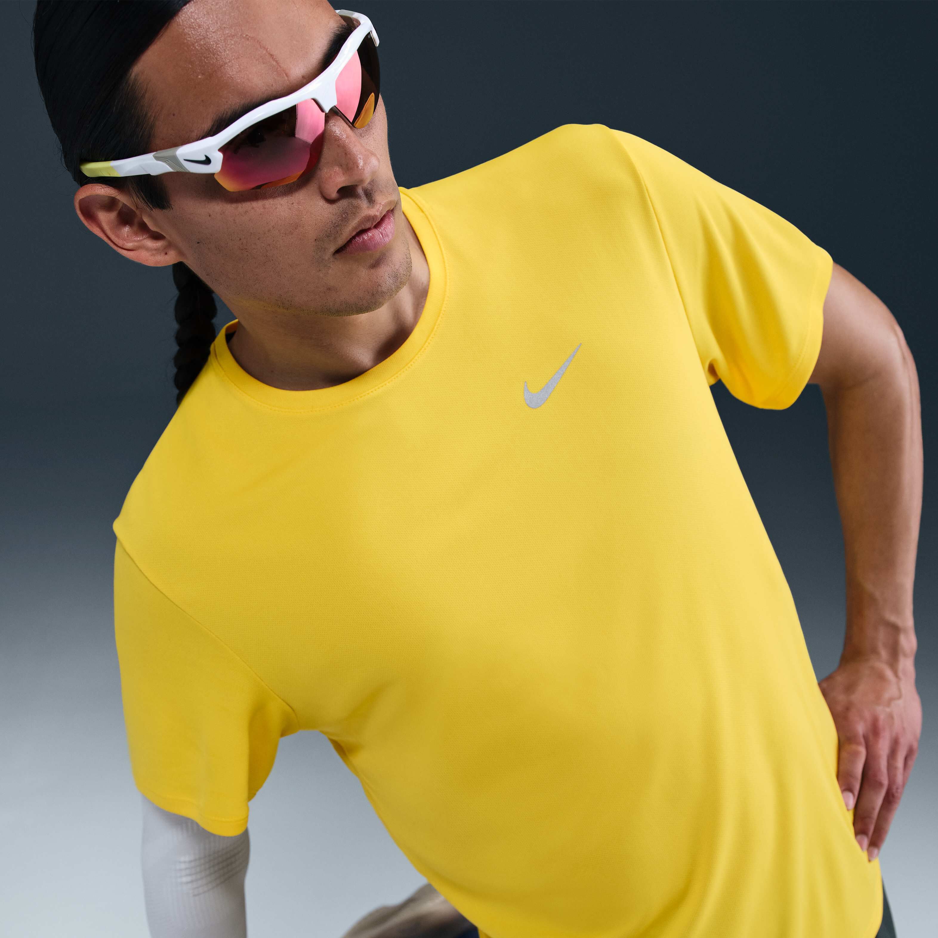 نايكي ميلر image number 2