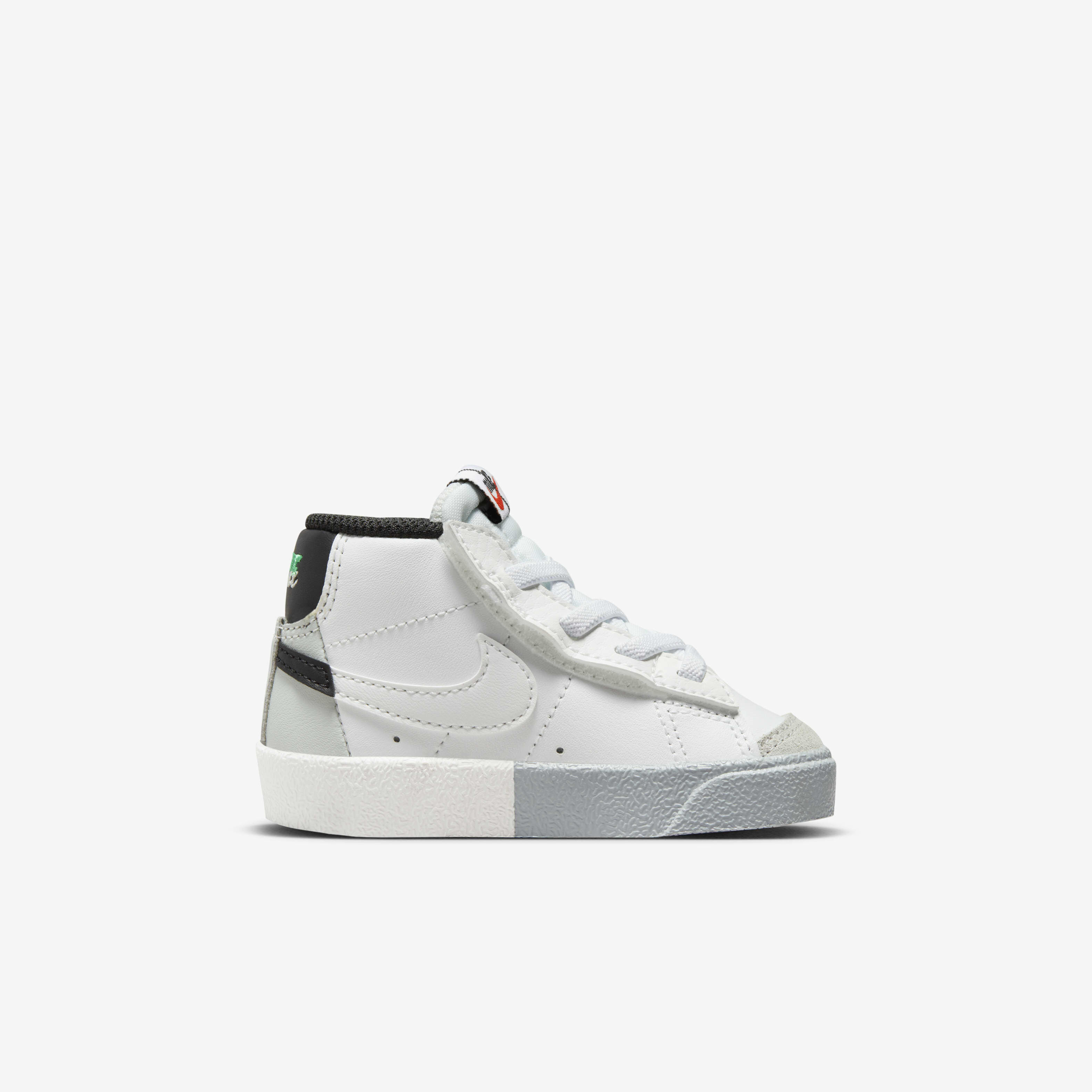 Nike Blazer Mid '77 SE image number 2