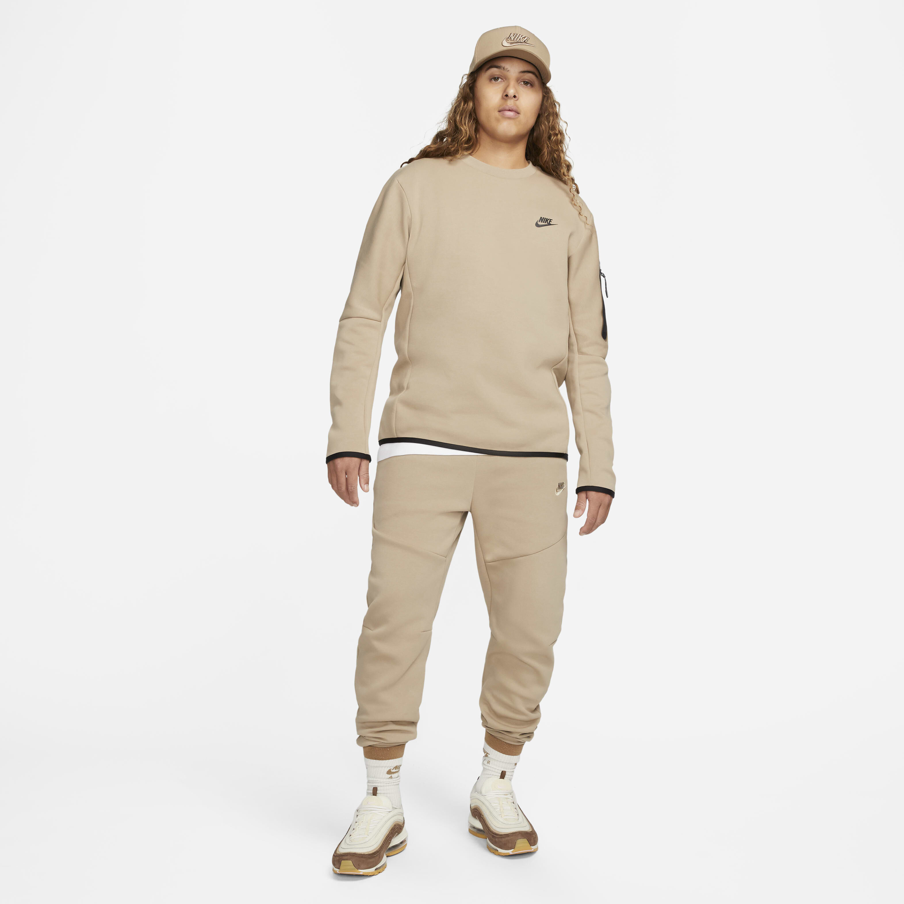Nike Sportswear Tech Fleece image number 4