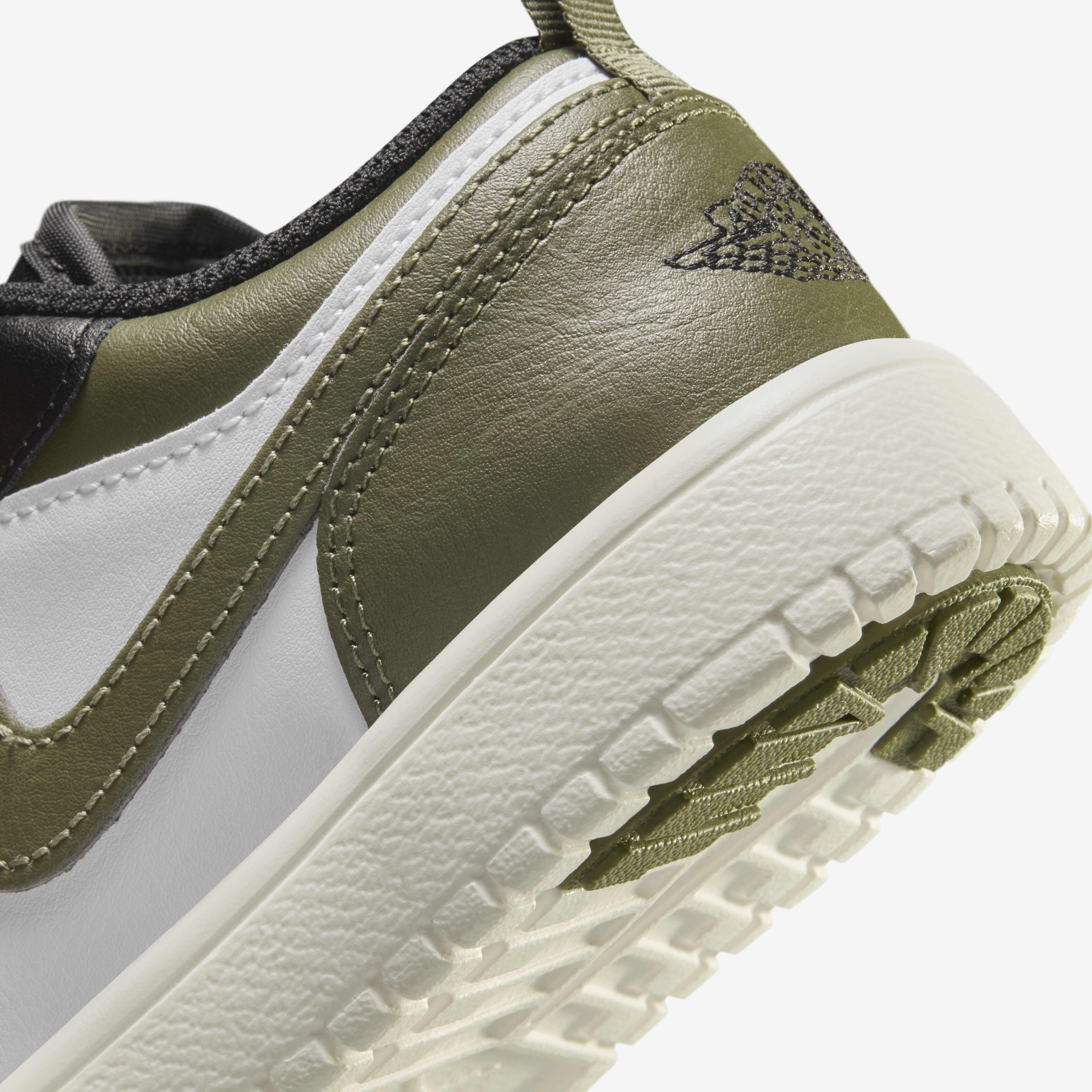 Jordan 1 Low Alt image number 7