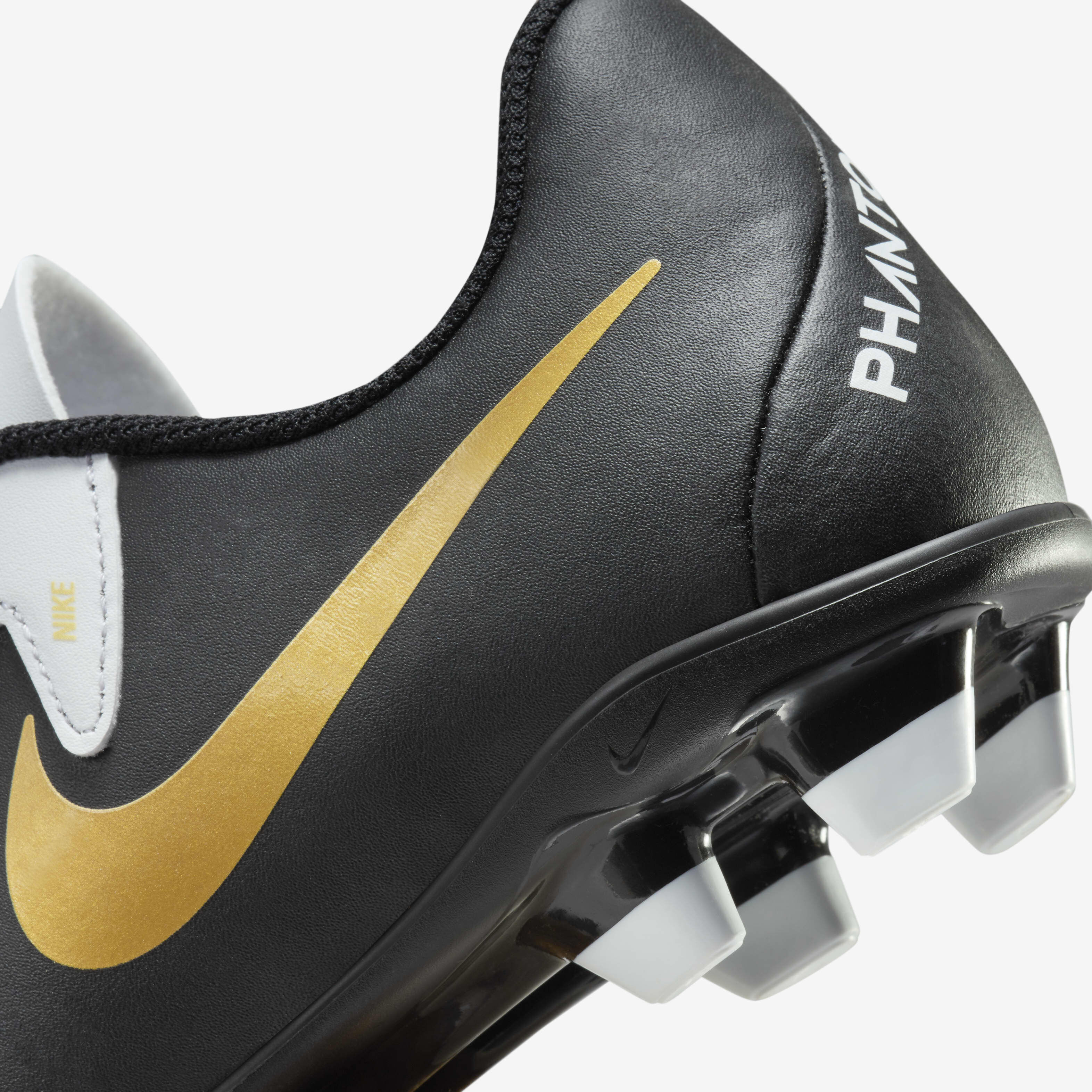 Buy Nike Jr. Phantom GX 2 Club Younger Older Kids MG Low Top Football Boot Nike Qatar Official