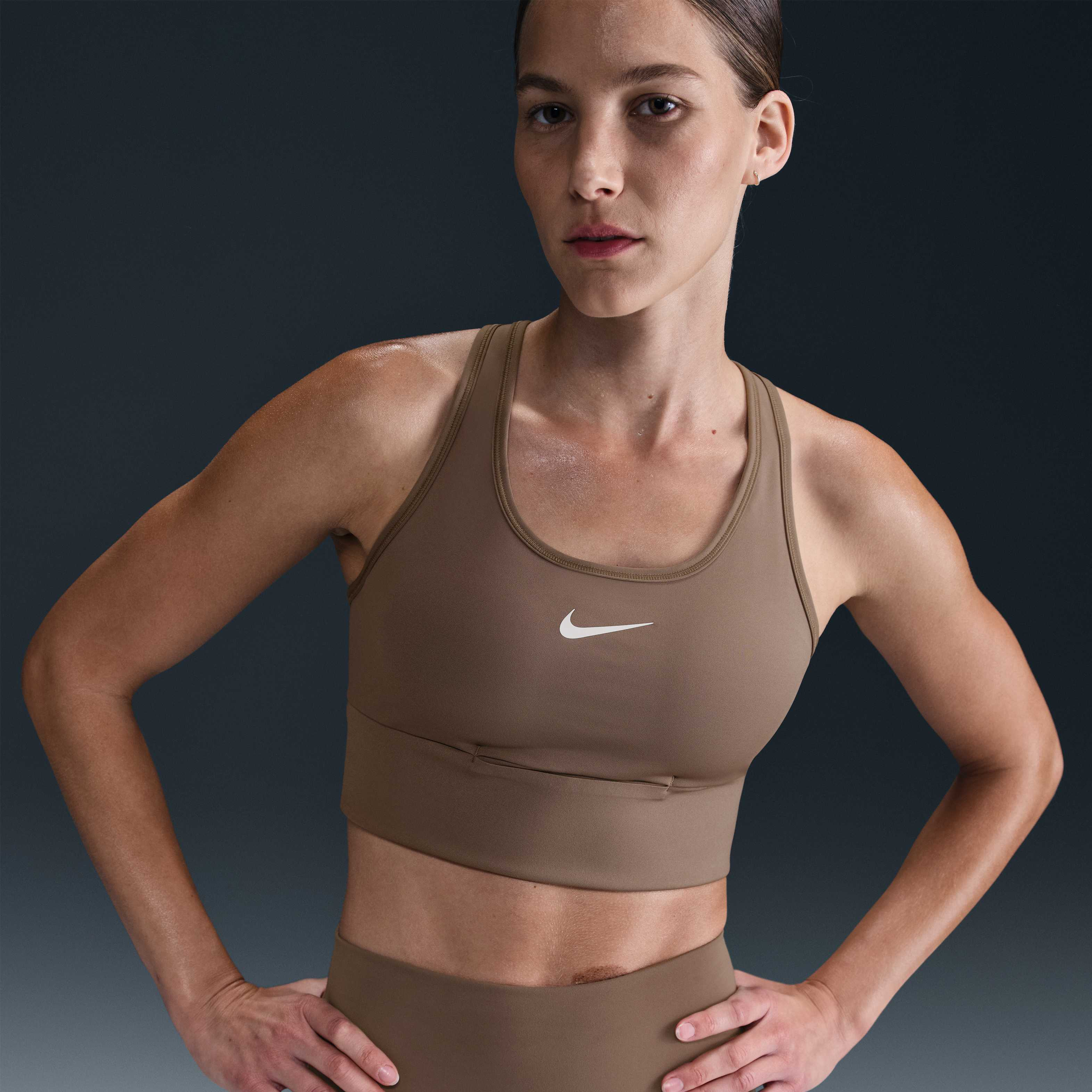 Nike Swoosh Pocket image number 0