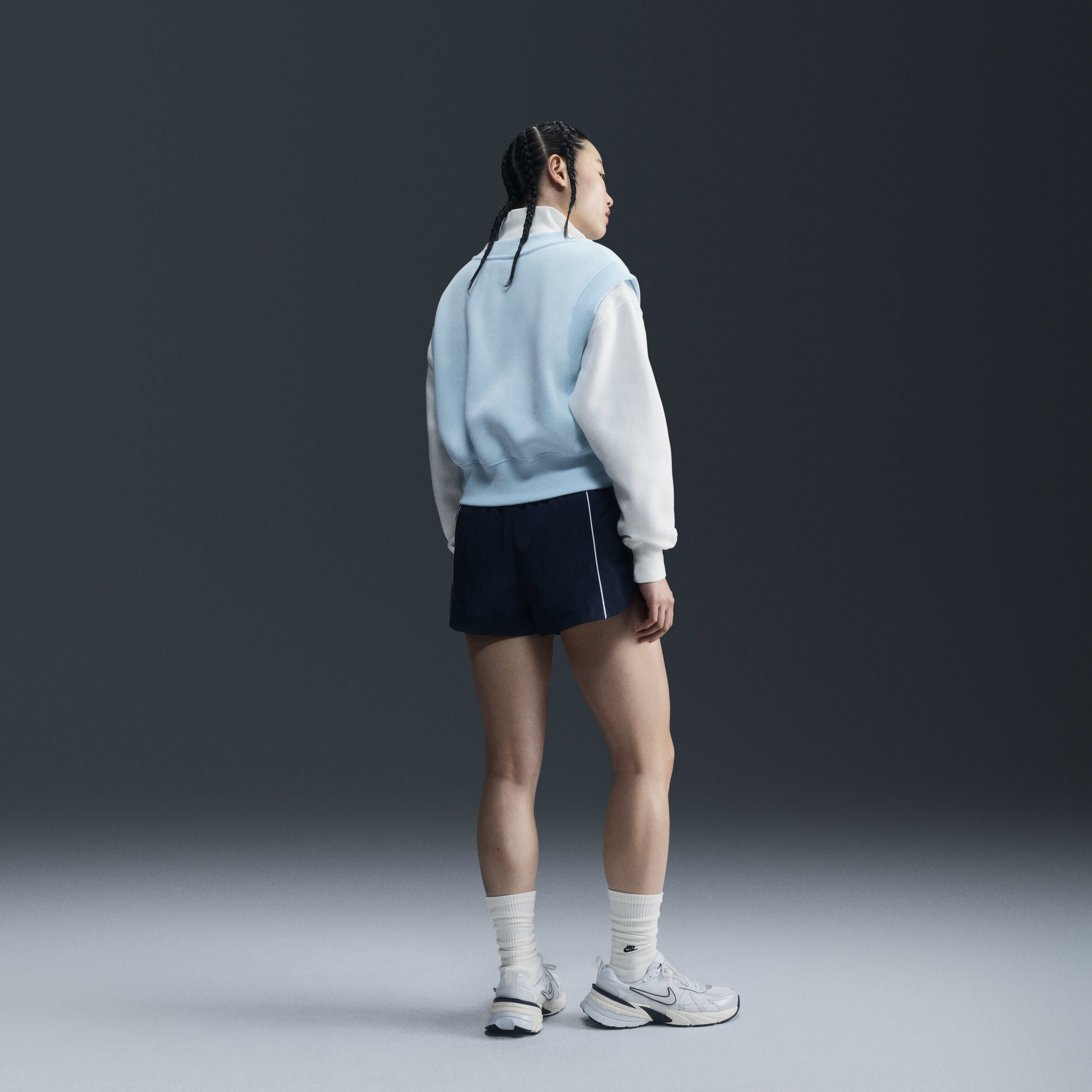 نايكي سبورتسوير فينكس فليس image number 4