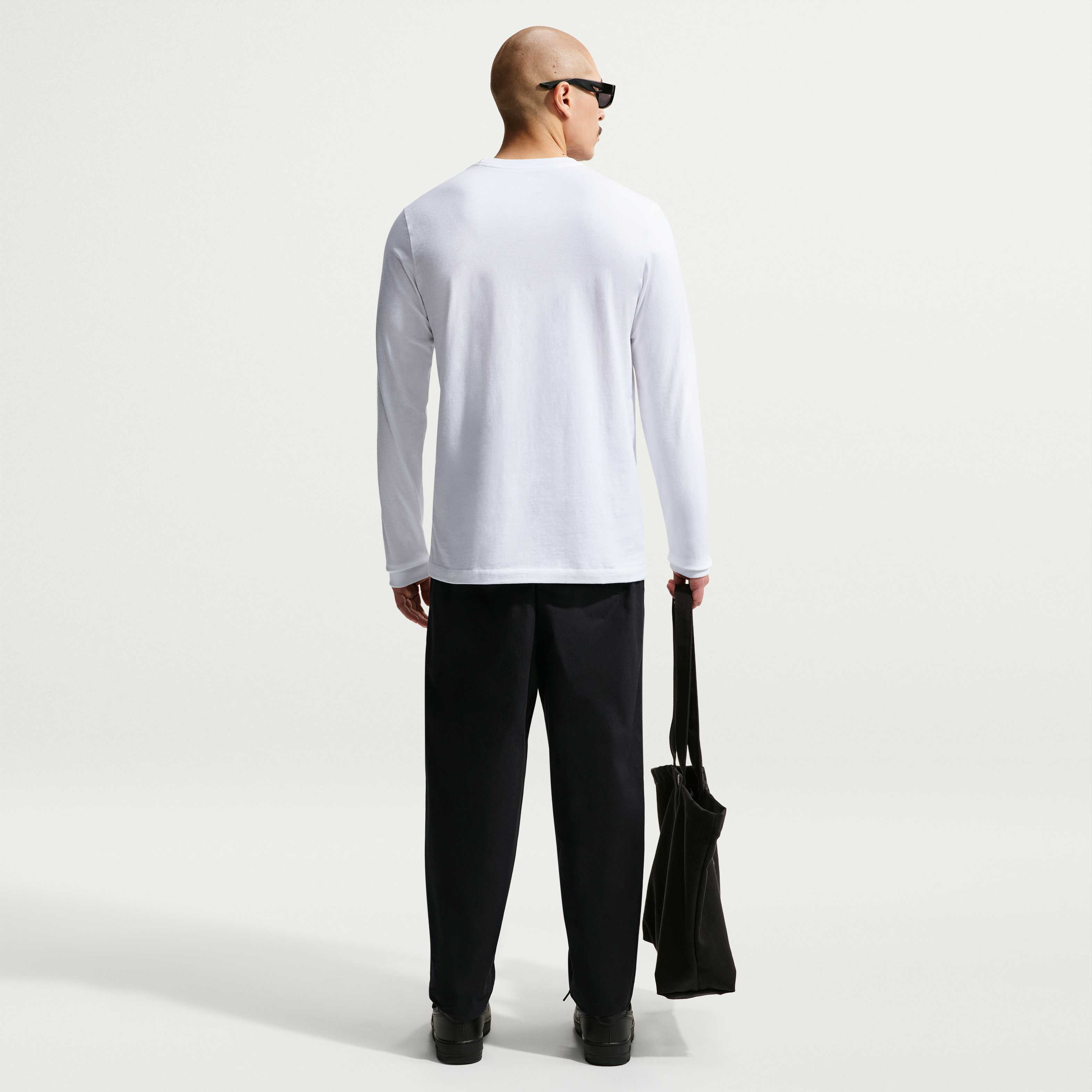 Nike Sportswear Club image number 4