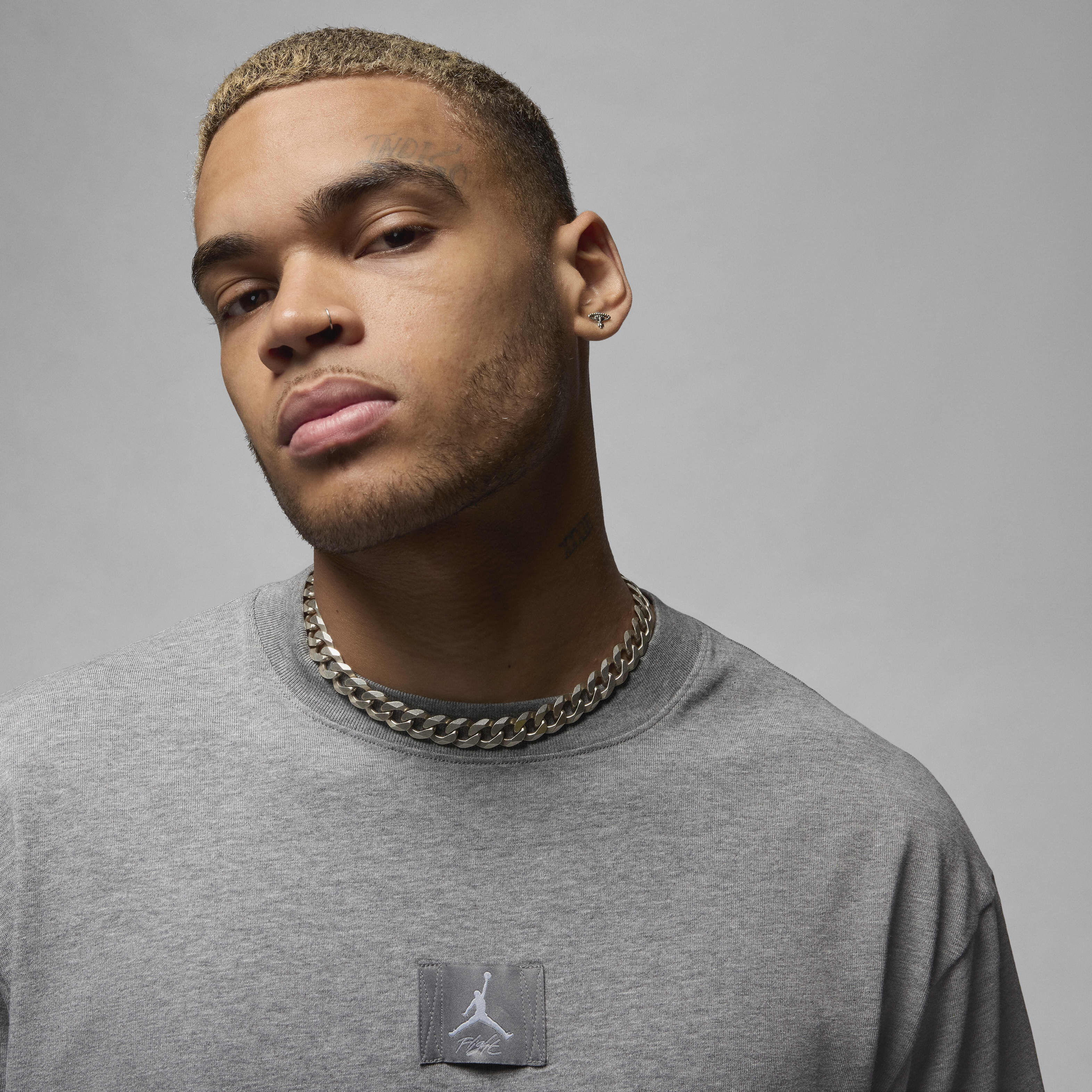 جوردن فلايت ايسنشالز 85 image number 2