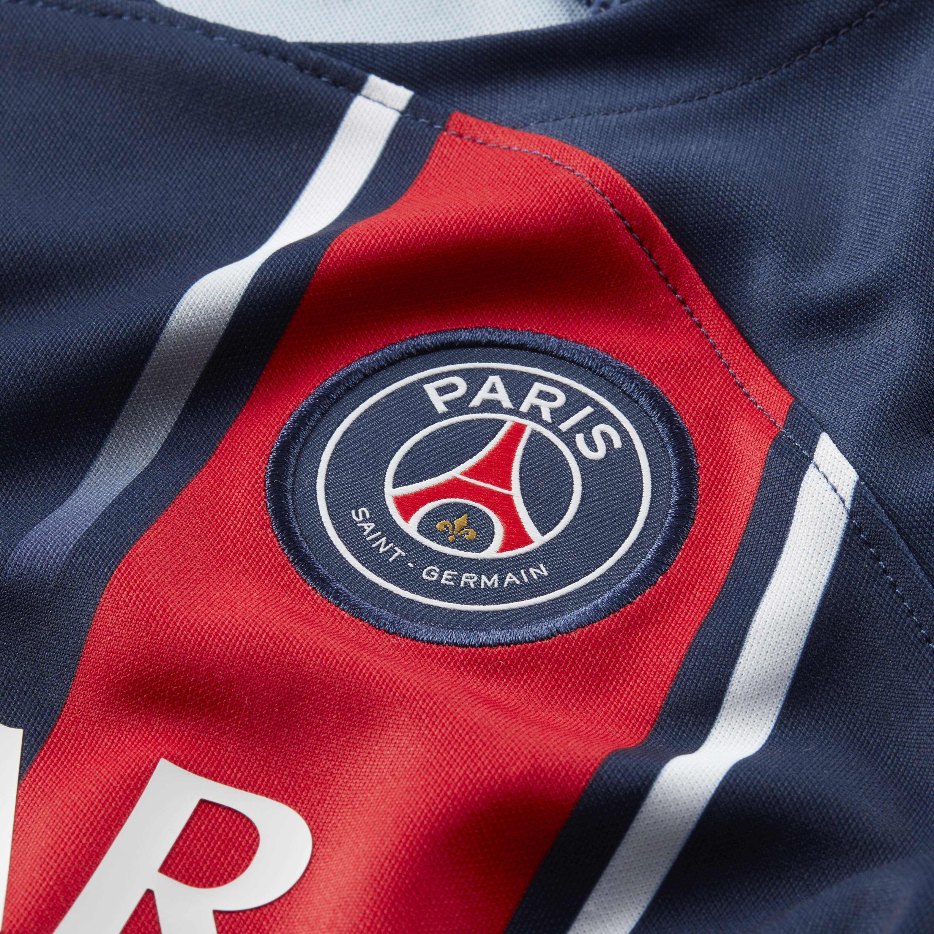 Paris Saint-Germain 2023/24 Home image number 2