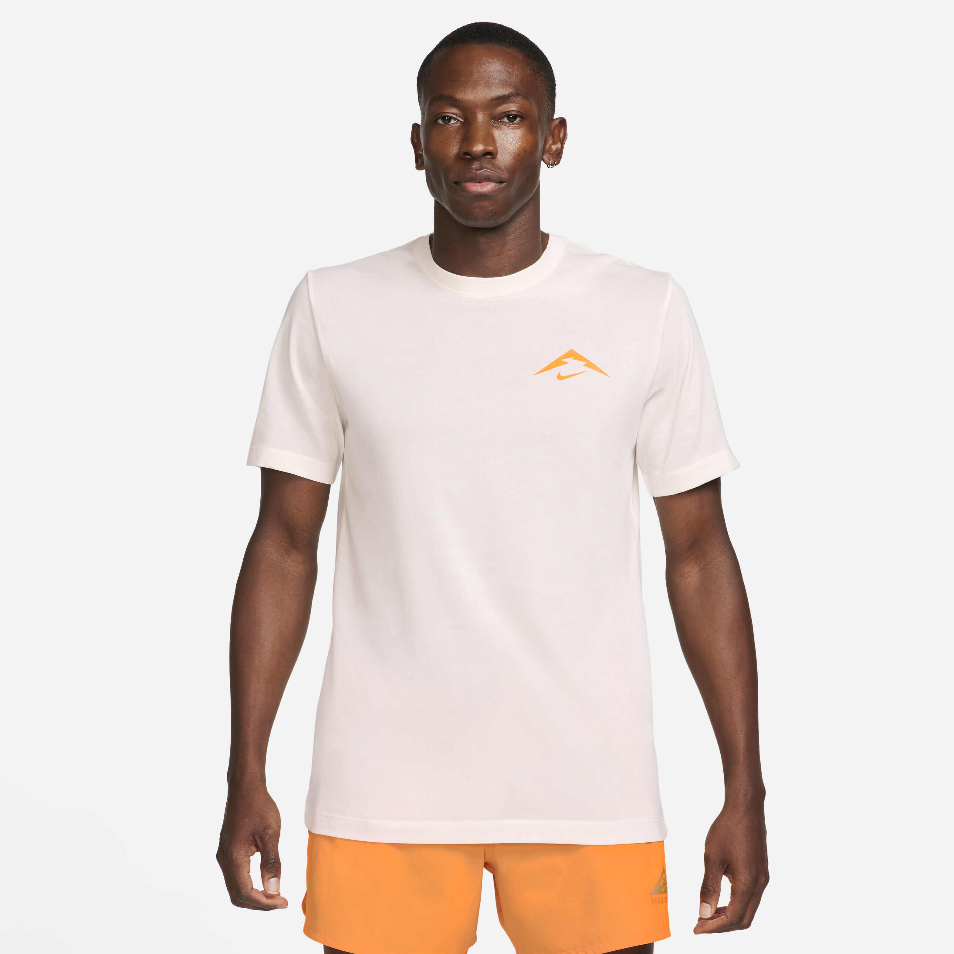 Nike trail dri-fit men's running t-shirt outlet
