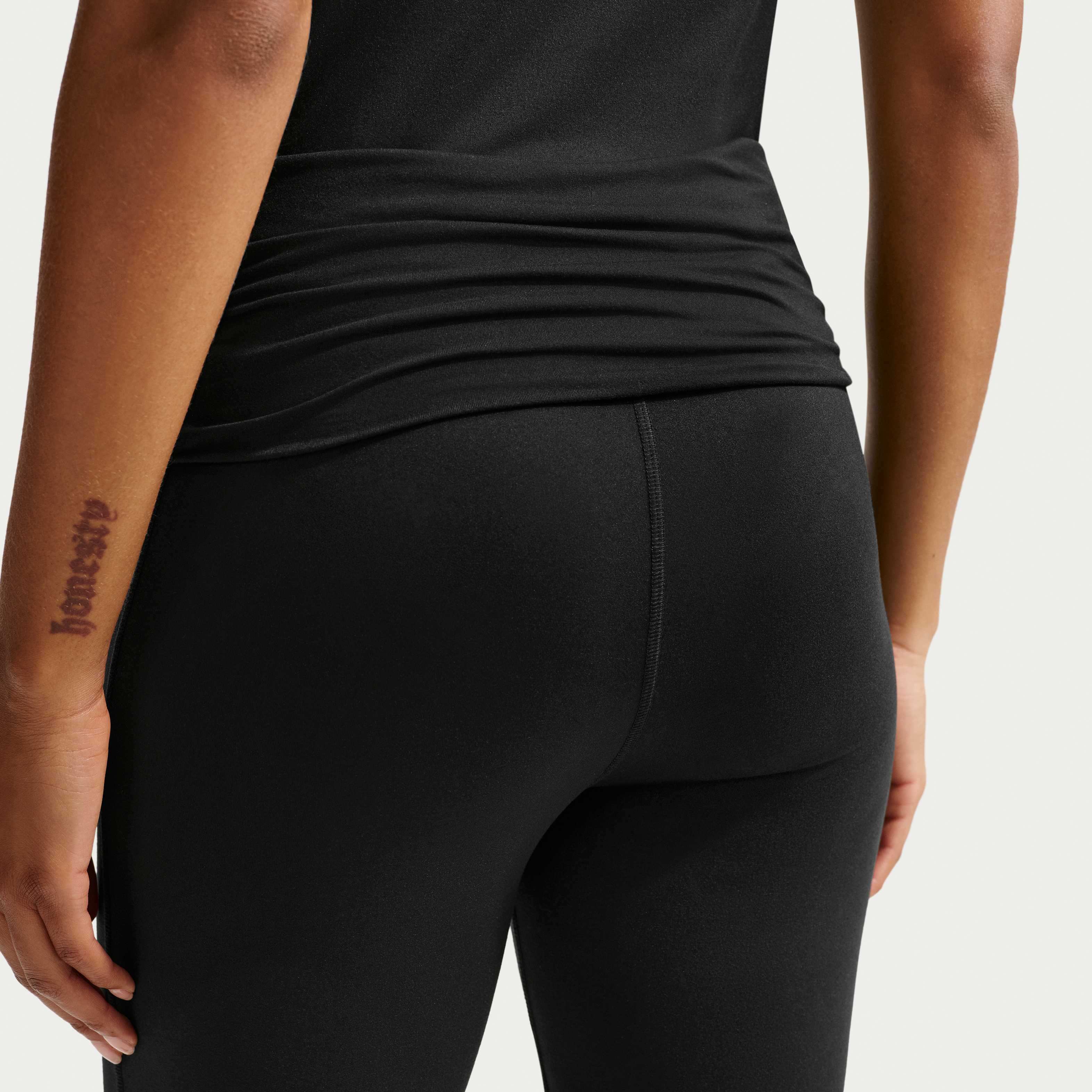 نايكي سبورتسوير image number 2