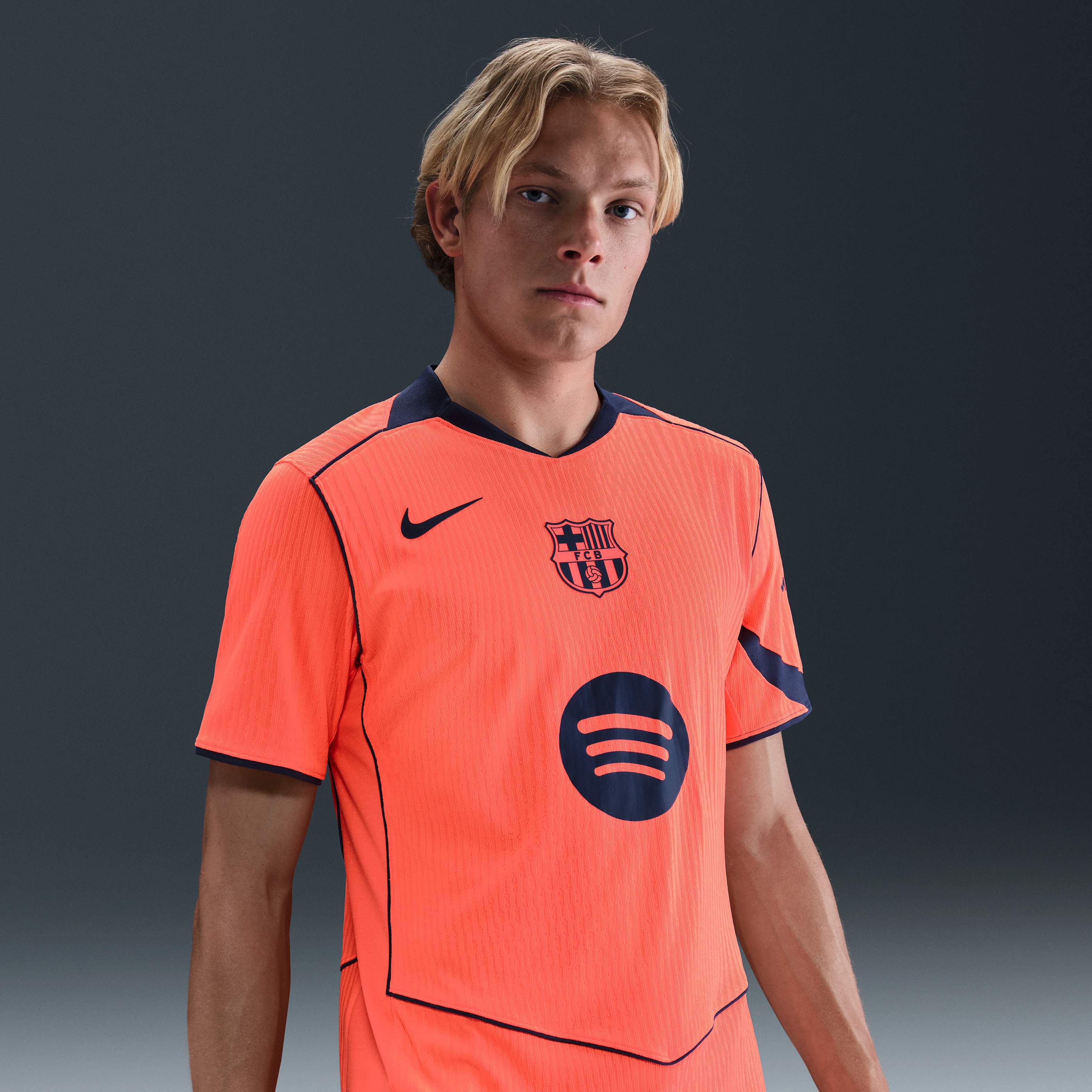FC Barcelona Nike シャツ XL スリムフィット 286822_thumb_1662483.jpg