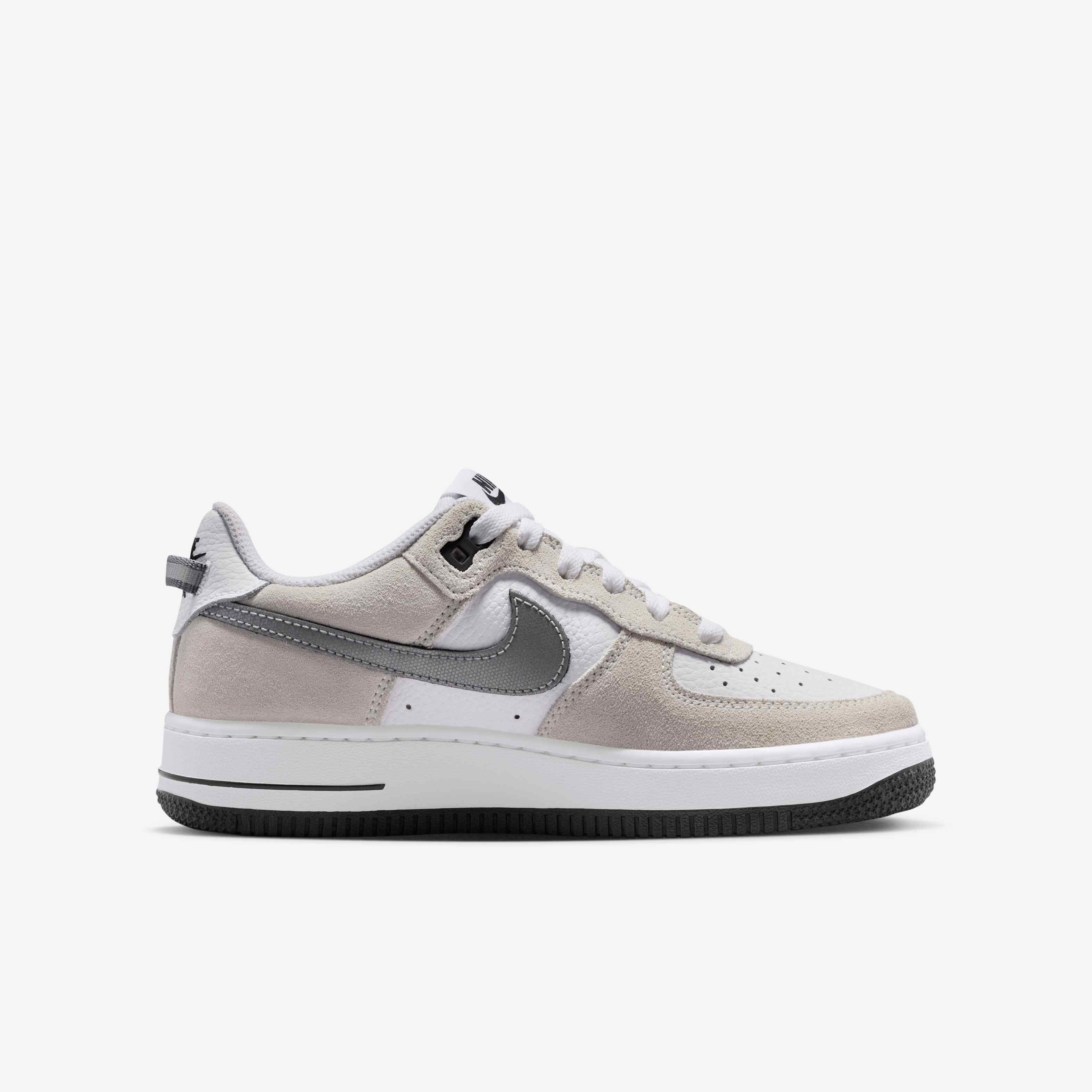 Nike Air Force 1 LV8 image number 2