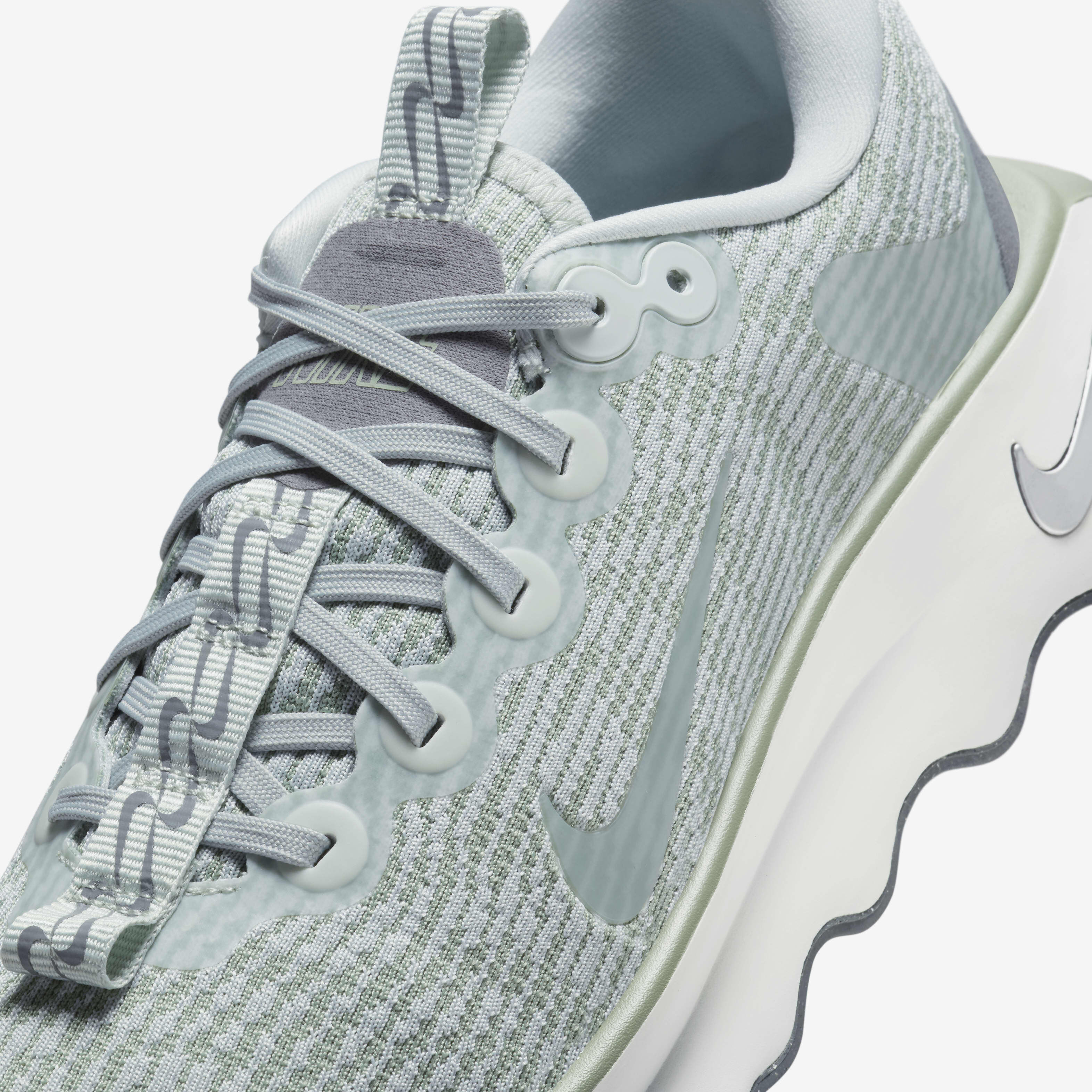 Nike Motiva image number 6