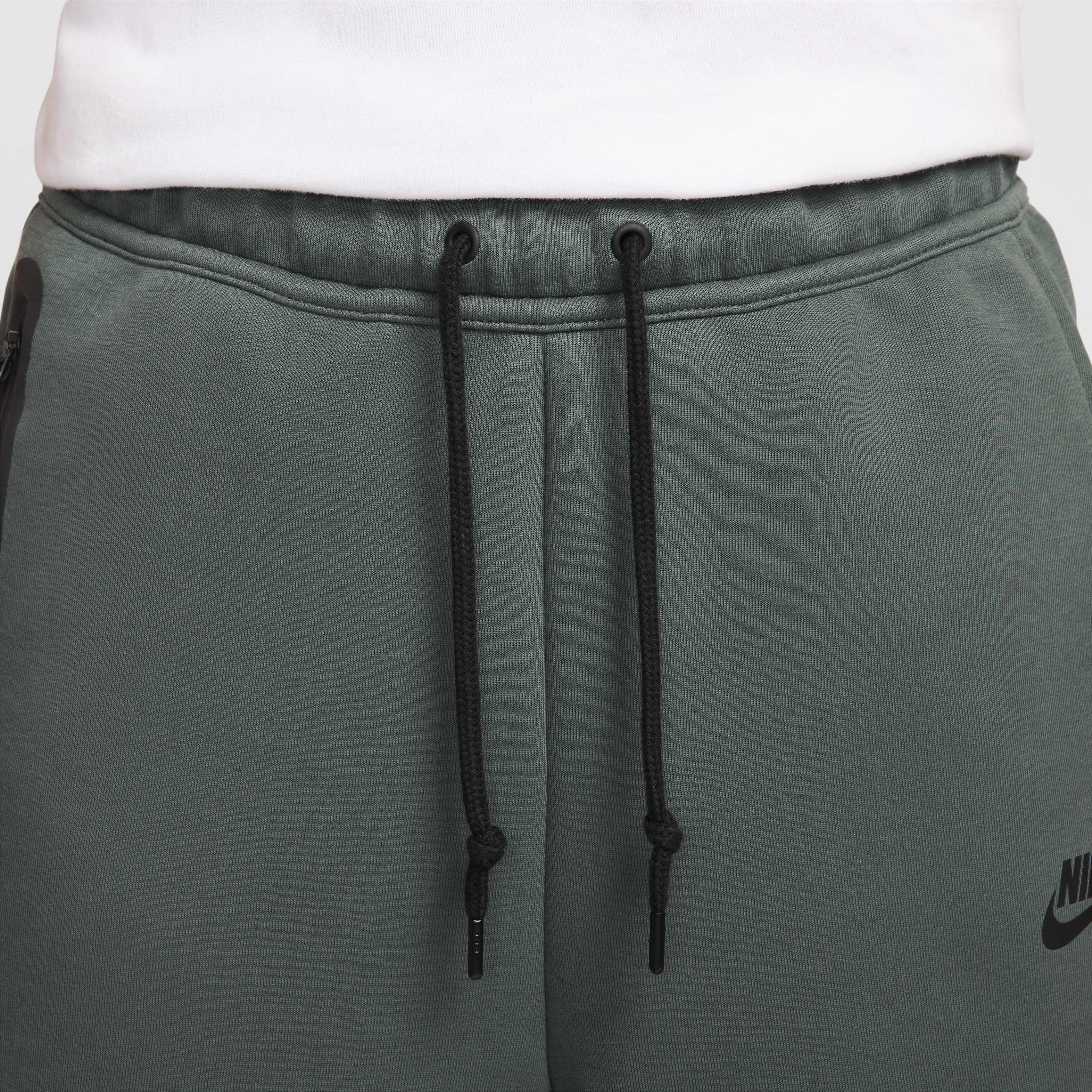 Nike Sportswear Tech Fleece image number 3