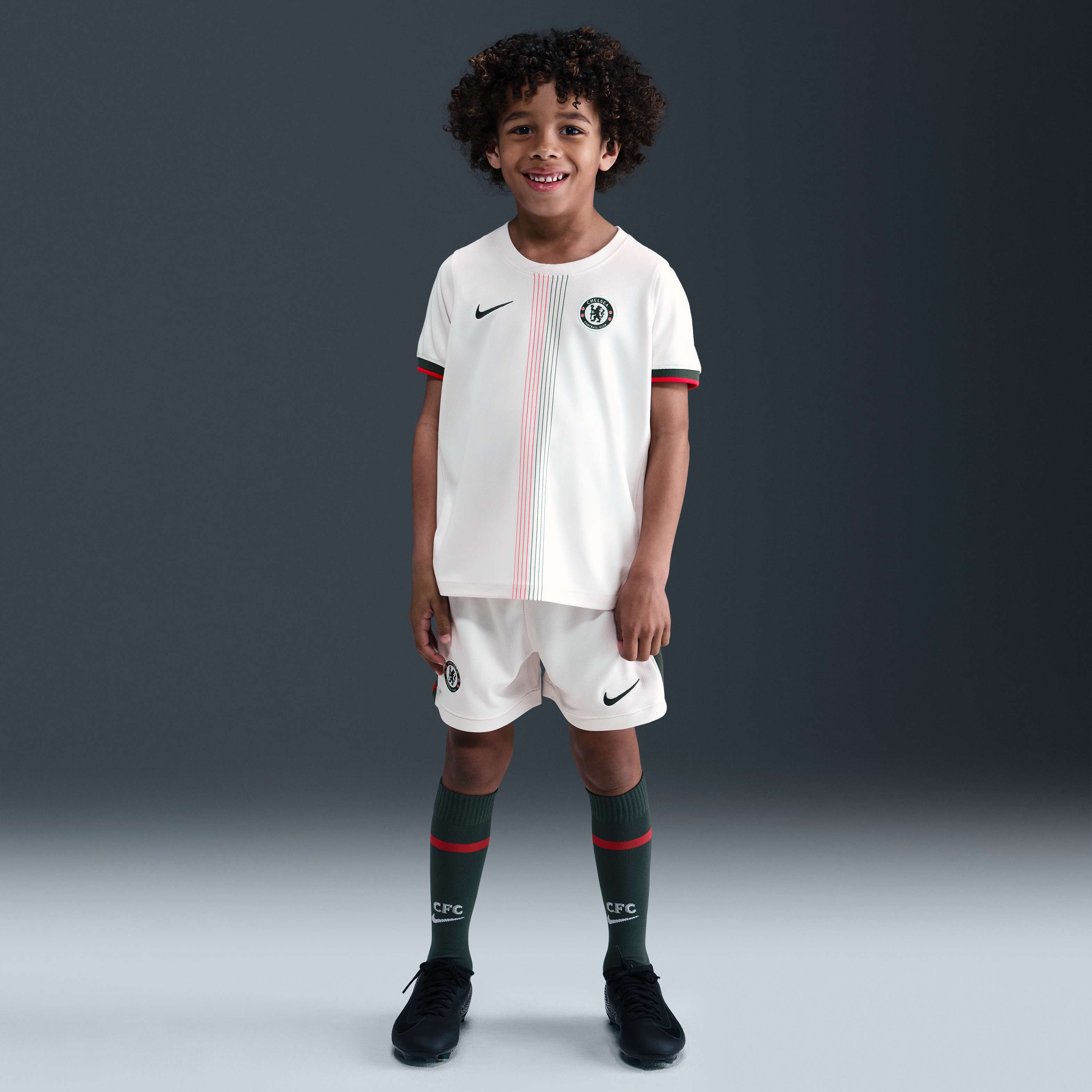 Chelsea F.C. 2025/26 Stadium Away image number 0