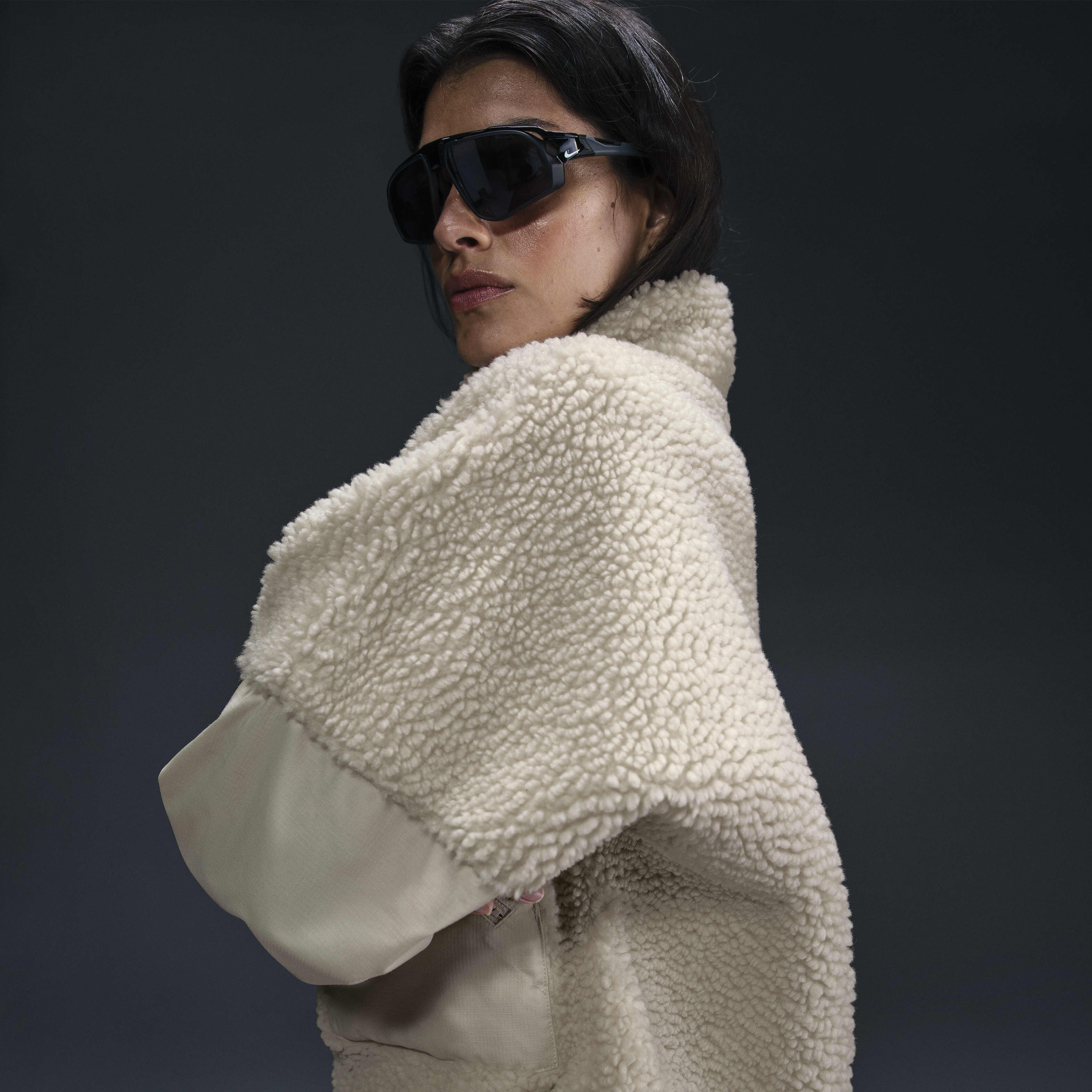 Nike Sportswear Essential image number 1