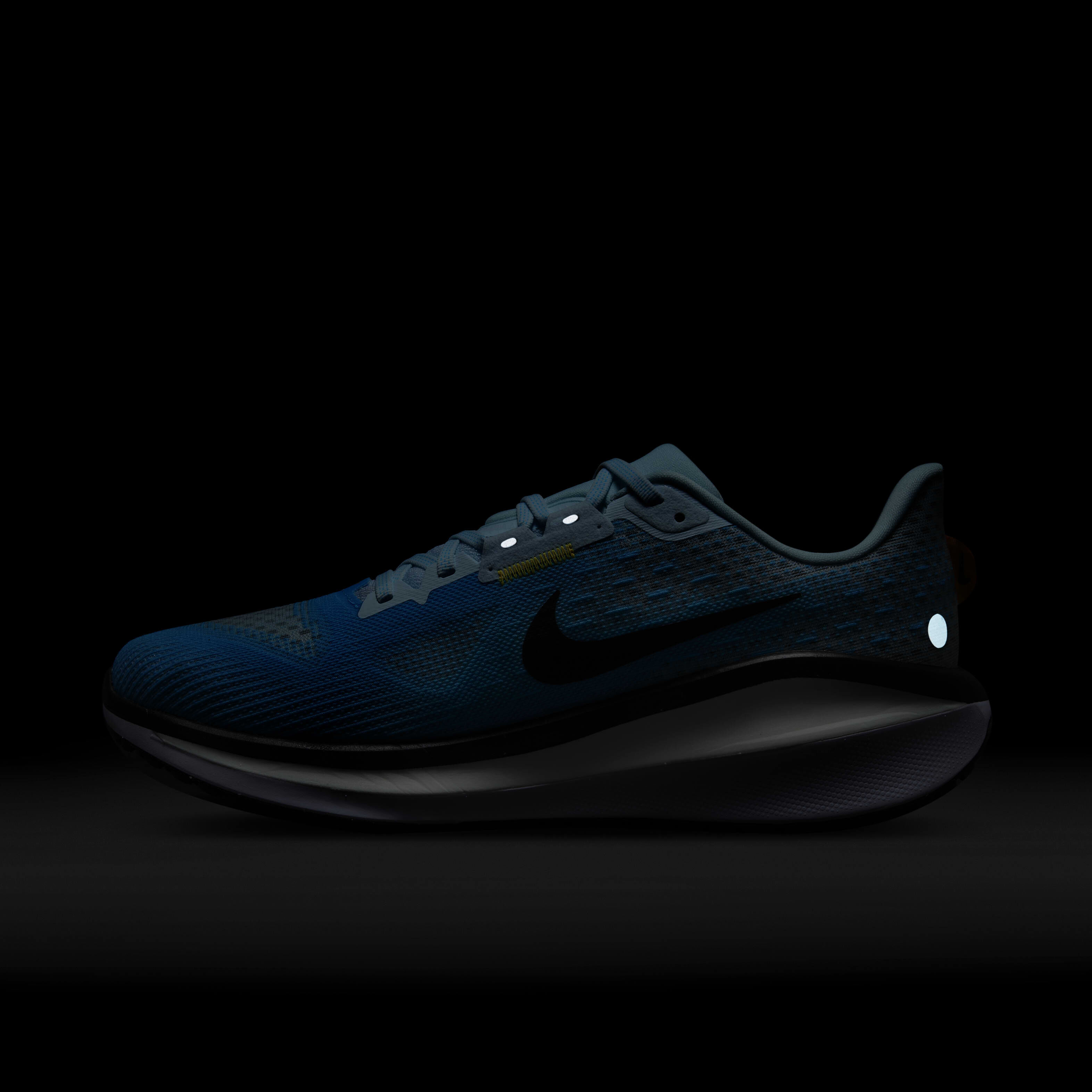 Nike Vomero 17 image number 11