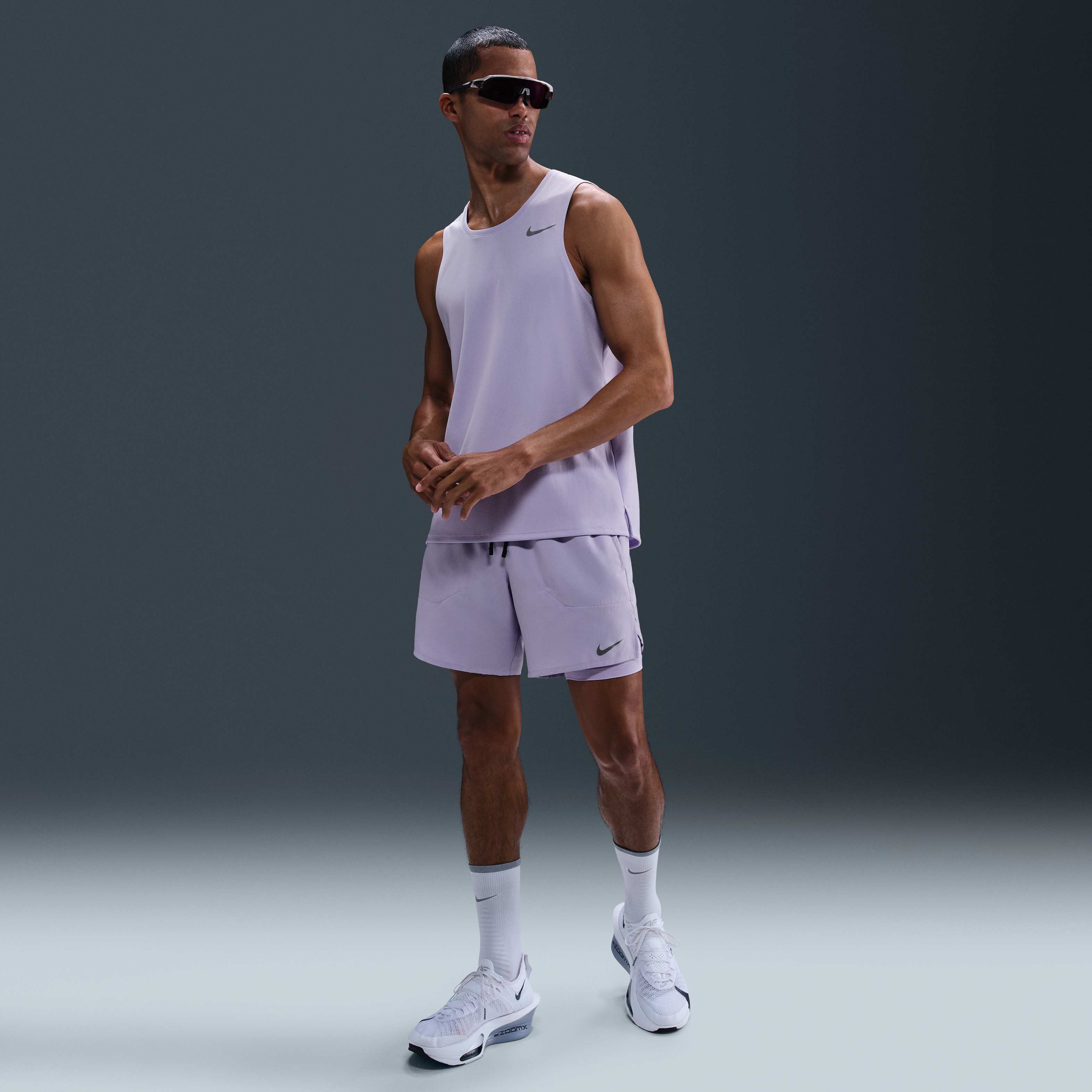 Nike Stride image number 0