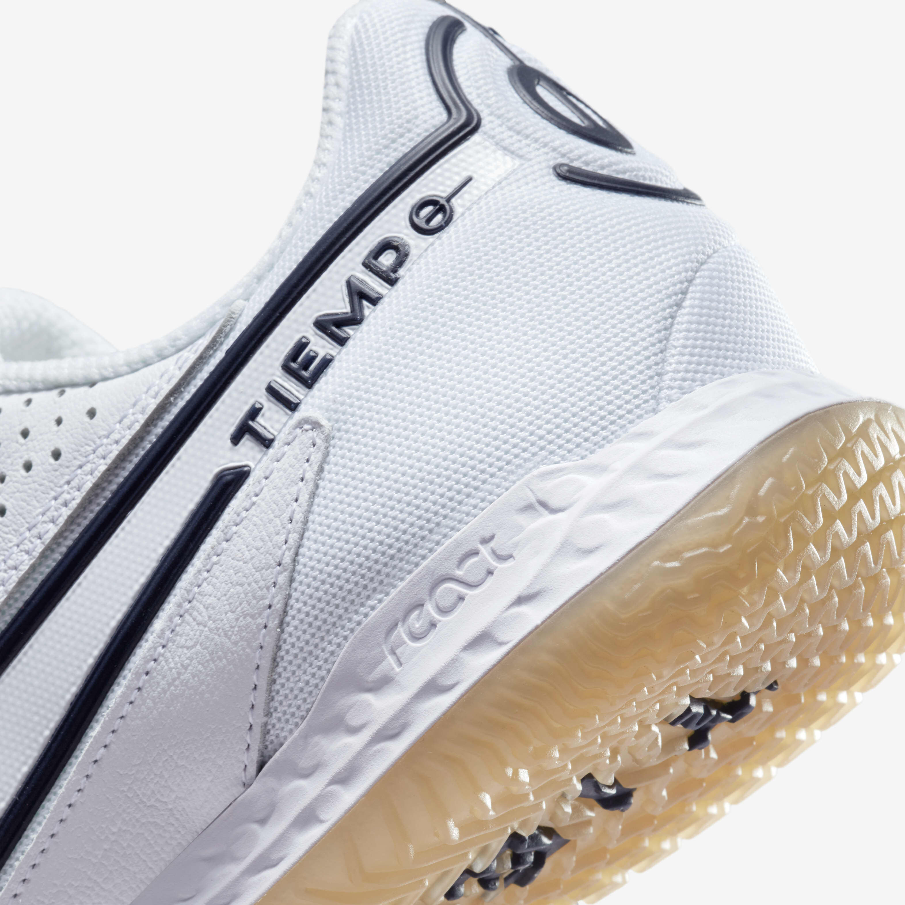 نايكي ريآكت تيامبو ليجند 9 برو اي سي image number 7