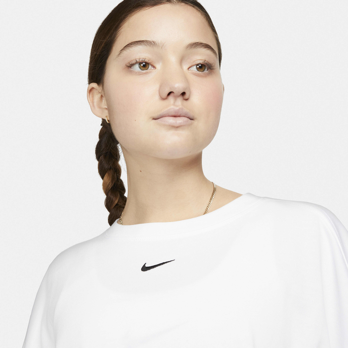 Nike Sportswear Essential image number 2 Nike Sportswear Essential image number 2