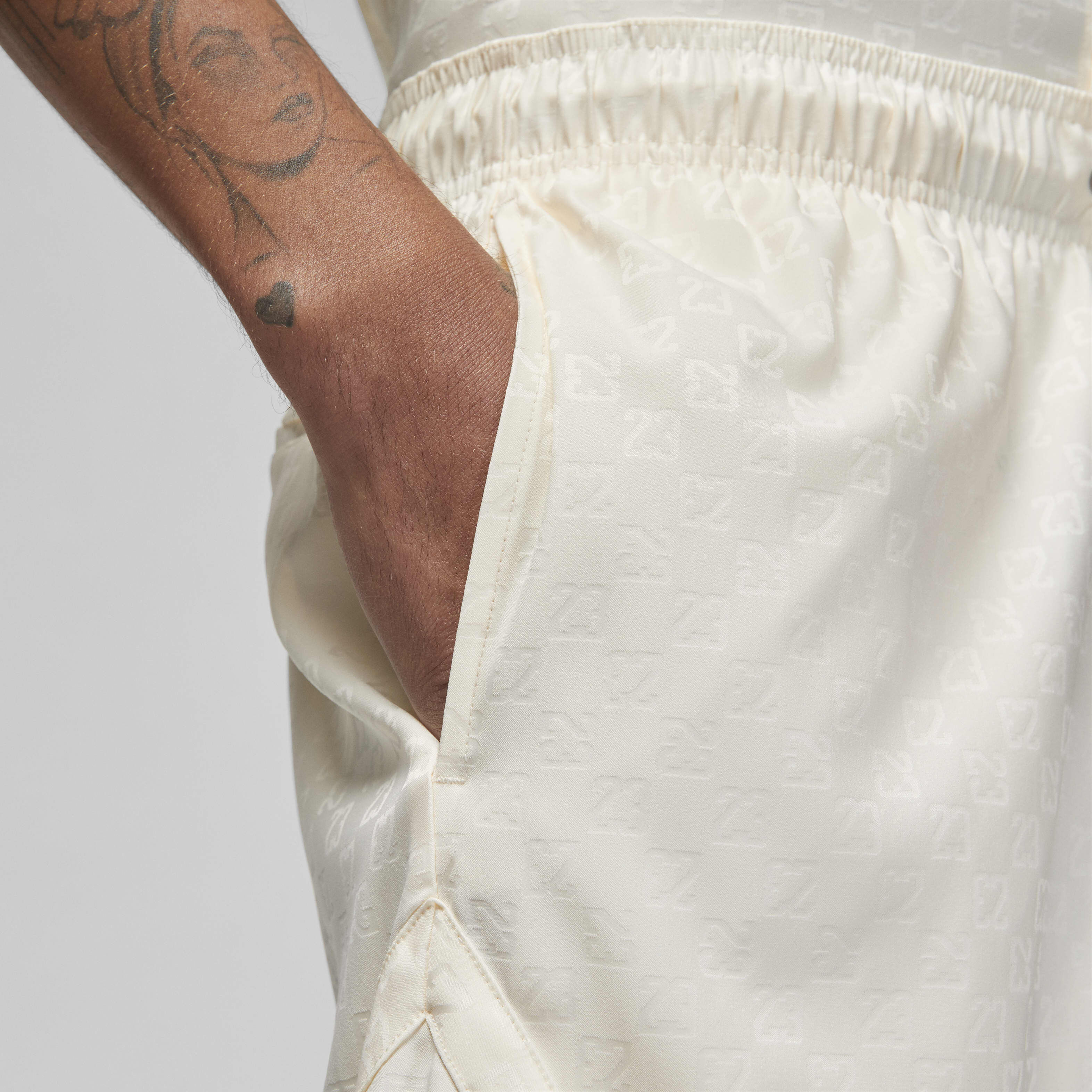 جوردن اسينشالز image number 3