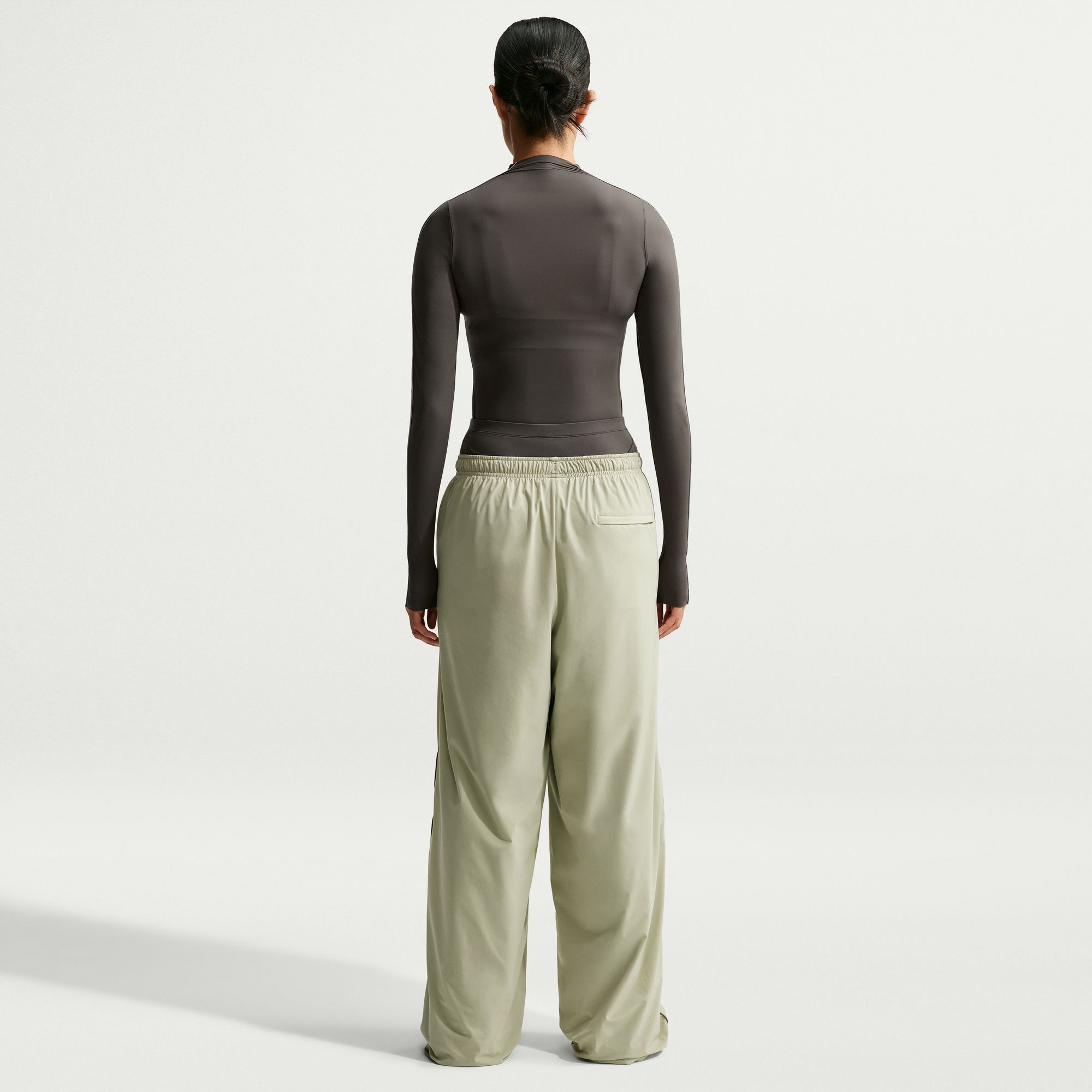 NikeSKIMS Weightless image number 1
