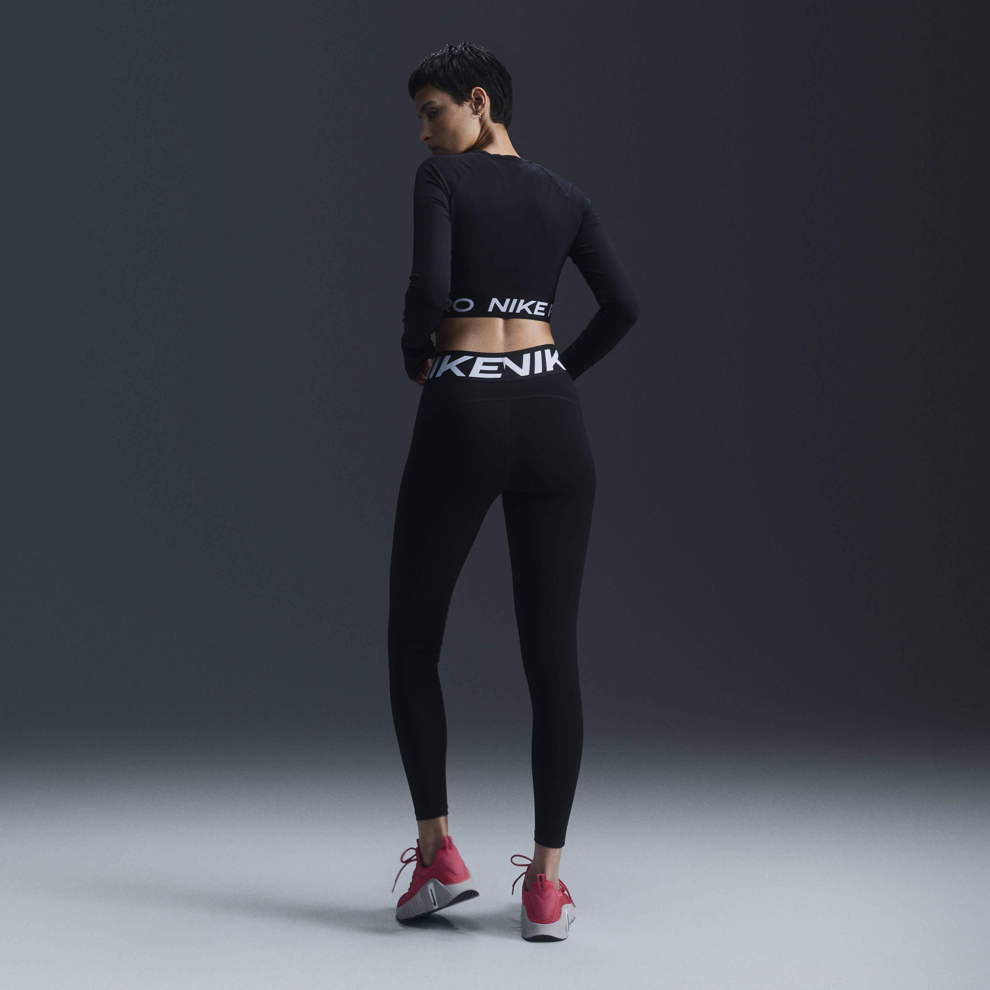 Nike Pro Sculpt image number 4