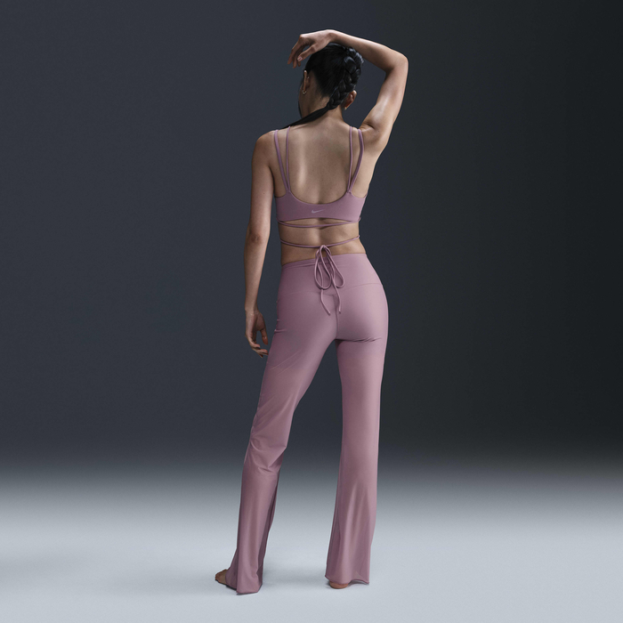 Nike Zenvy Sheer image number 3 Nike Zenvy Sheer image number 3