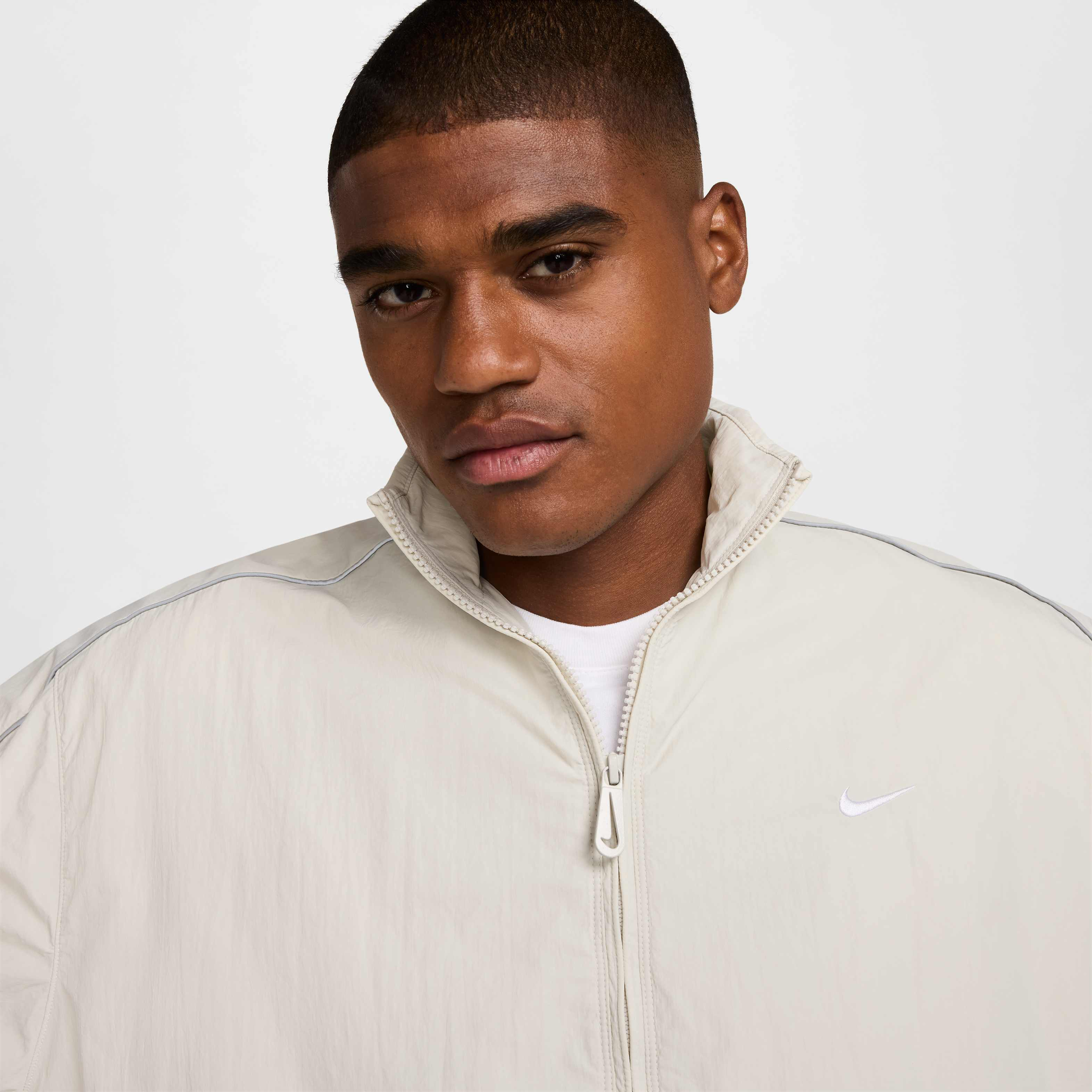 Nike Sportswear Solo Swoosh image number 2