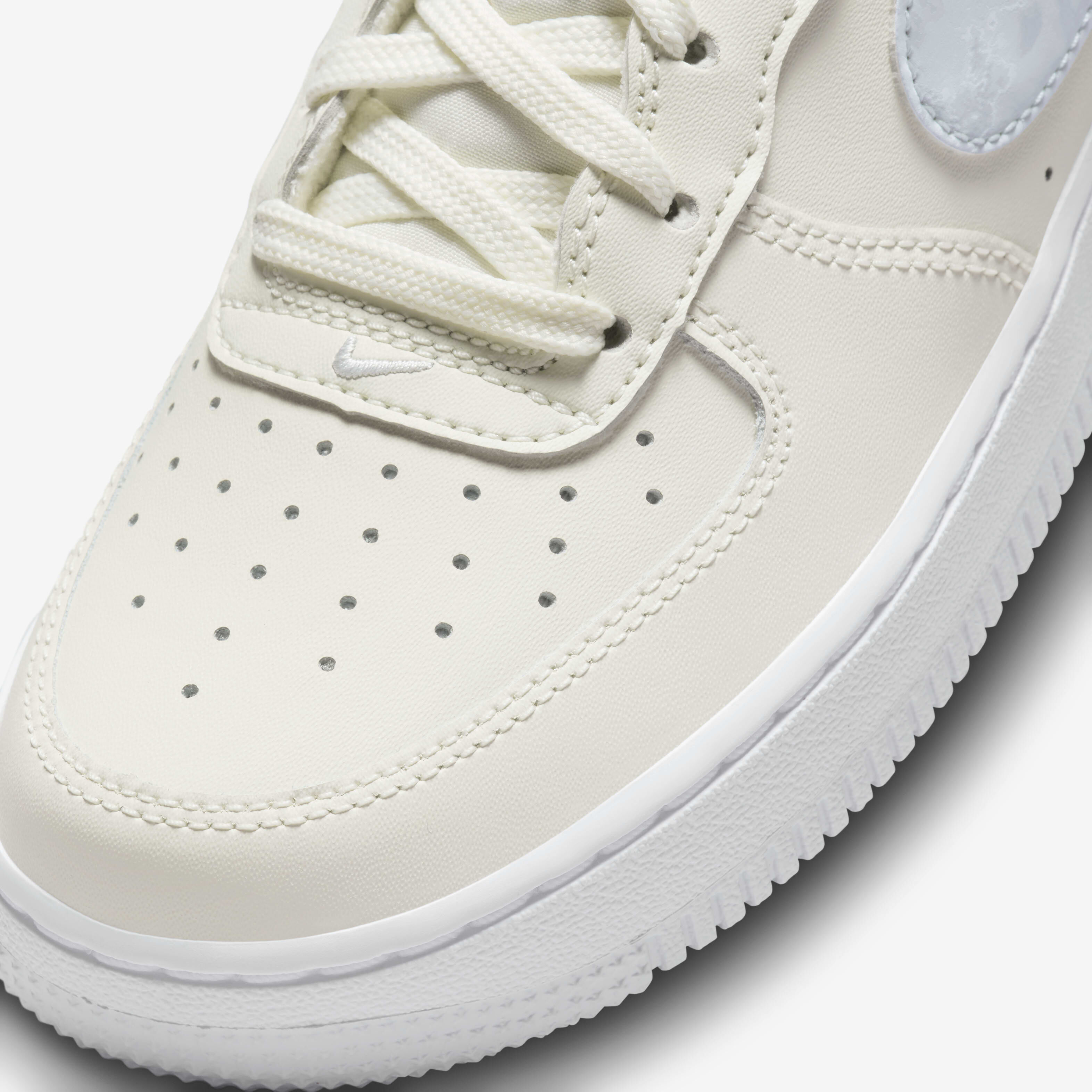 Nike Air Force 1 image number 6