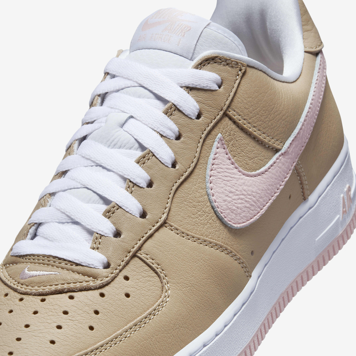 Nike Air Force 1 Low Retro image number 6 Nike Air Force 1 Low Retro image number 6
