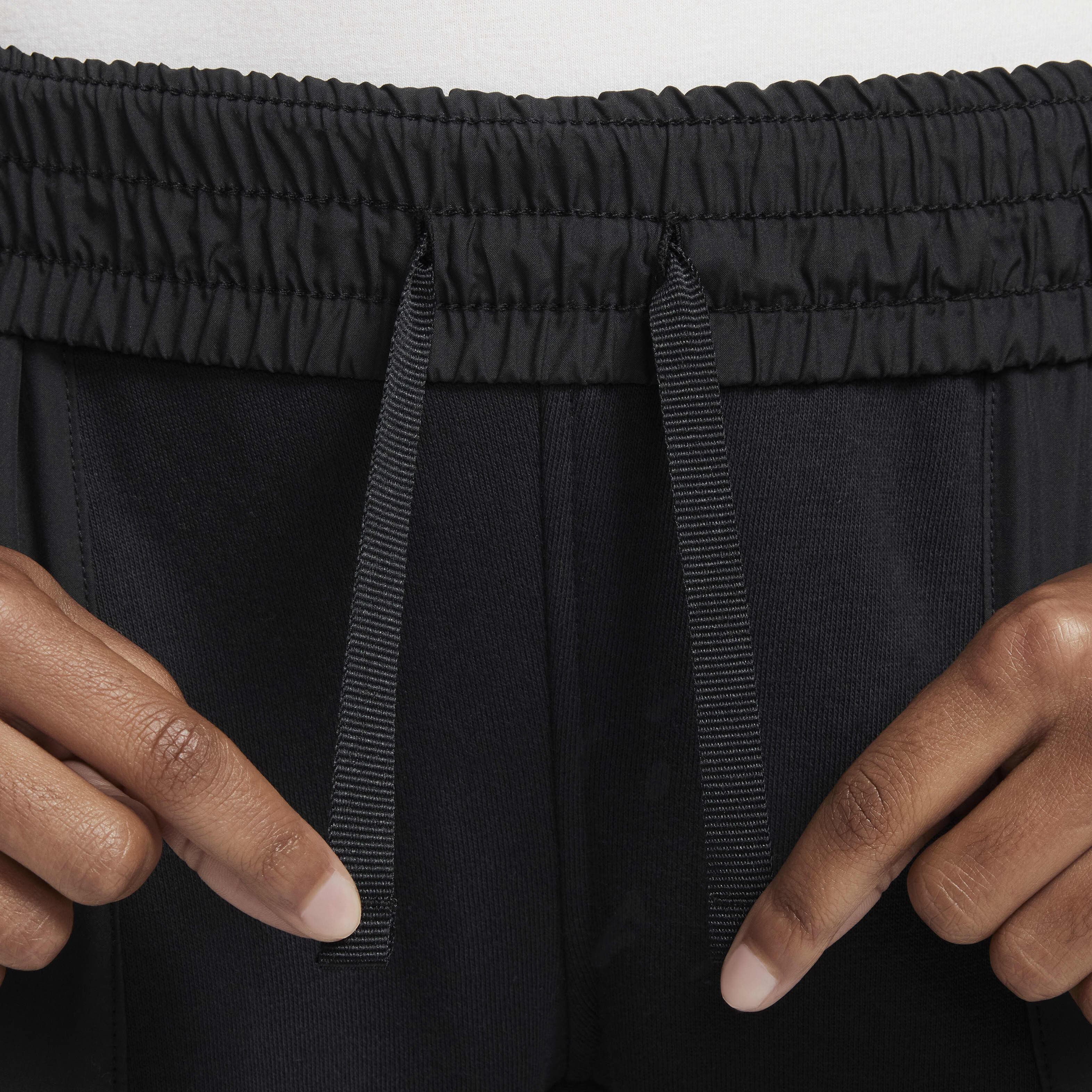 نايكي سبورتسوير سيتي يوتيليتي image number 2