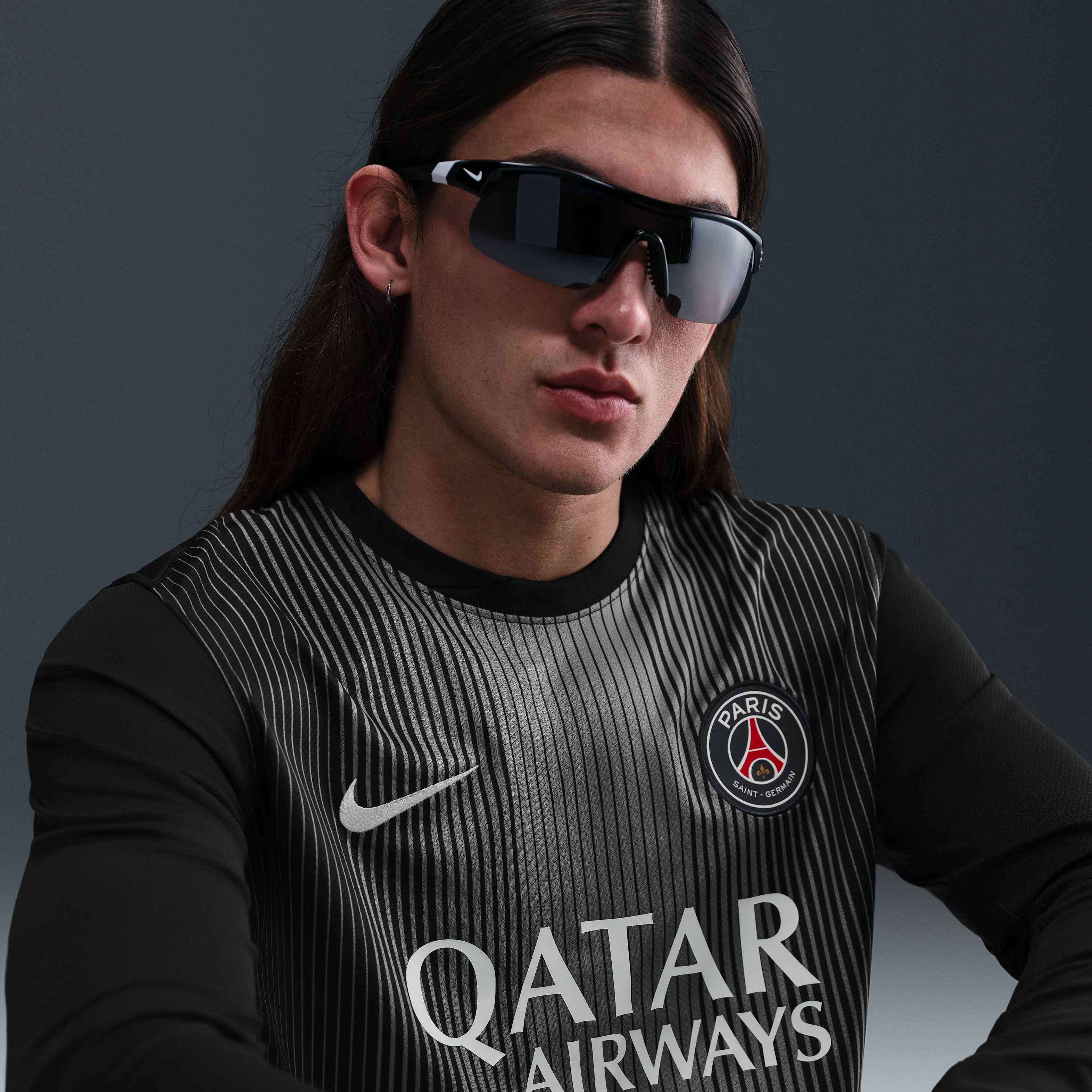 قميص حارس مرمى باريس سان جيرمان 2025/26 ستيديوم image number 2