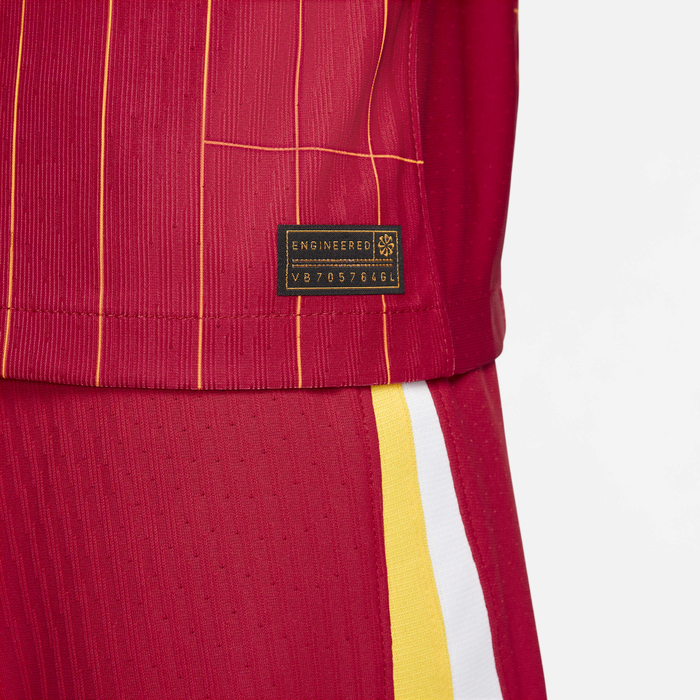 ليفربول 2024/25 ماتش الأساسي image number 6 ليفربول 2024/25 ماتش الأساسي image number 6