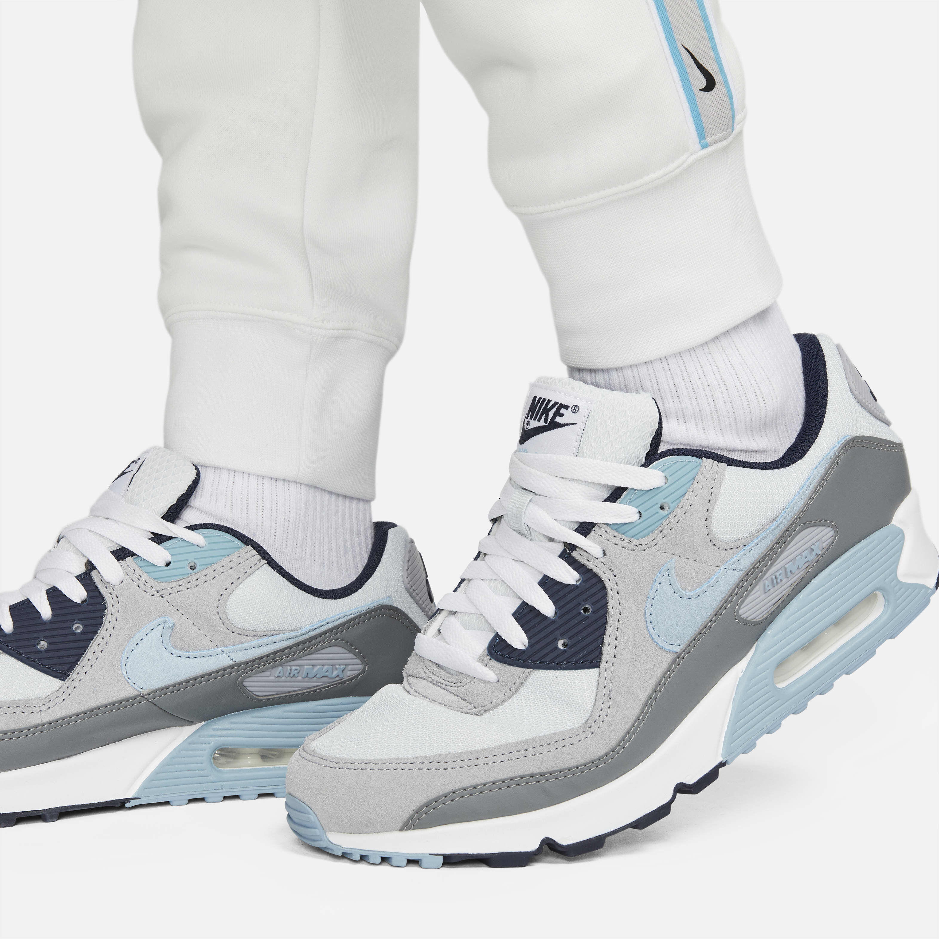 Nike Sportswear Repeat image number 5