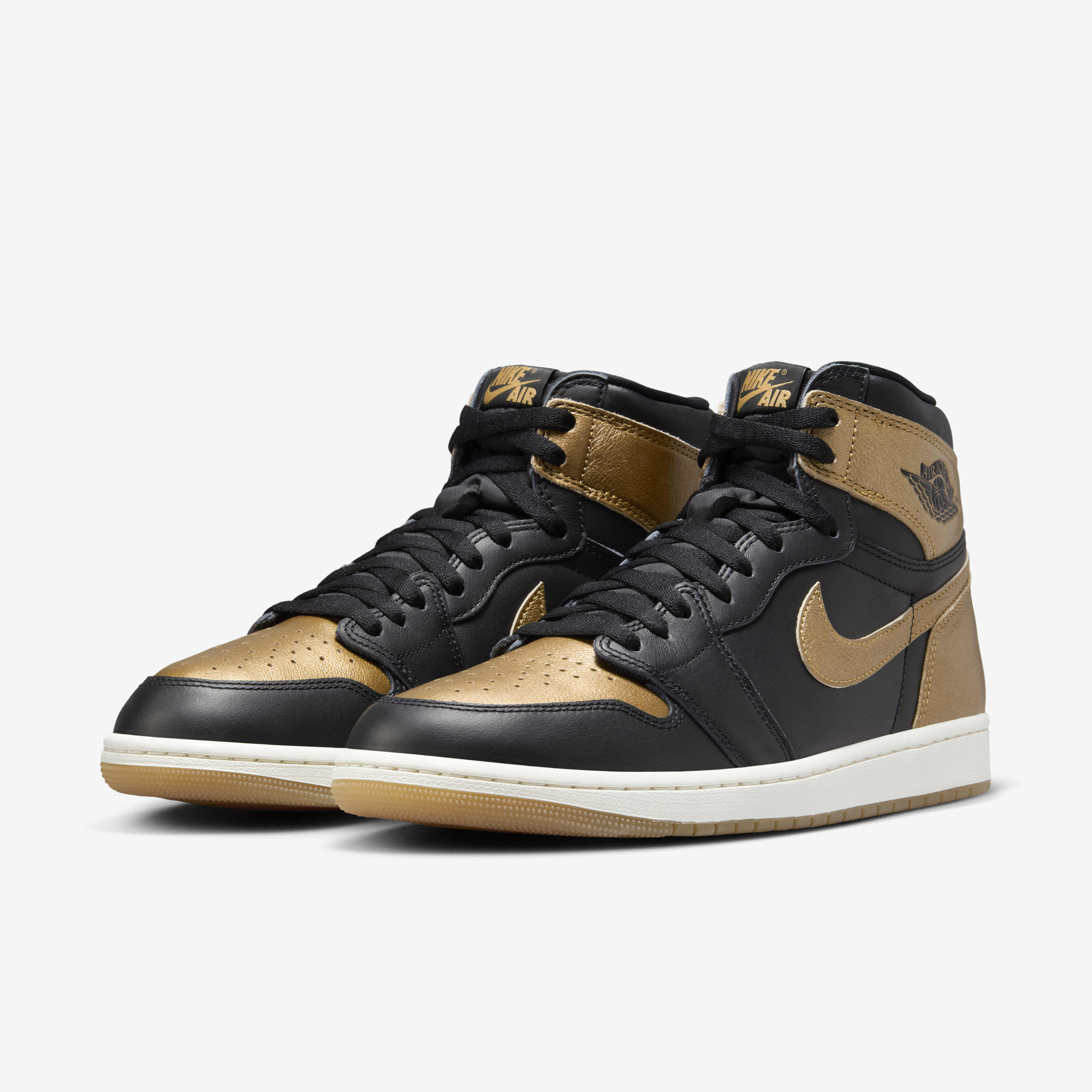 Buy Air Jordan 1 Retro High OG Men s Shoes Nike Qatar Official