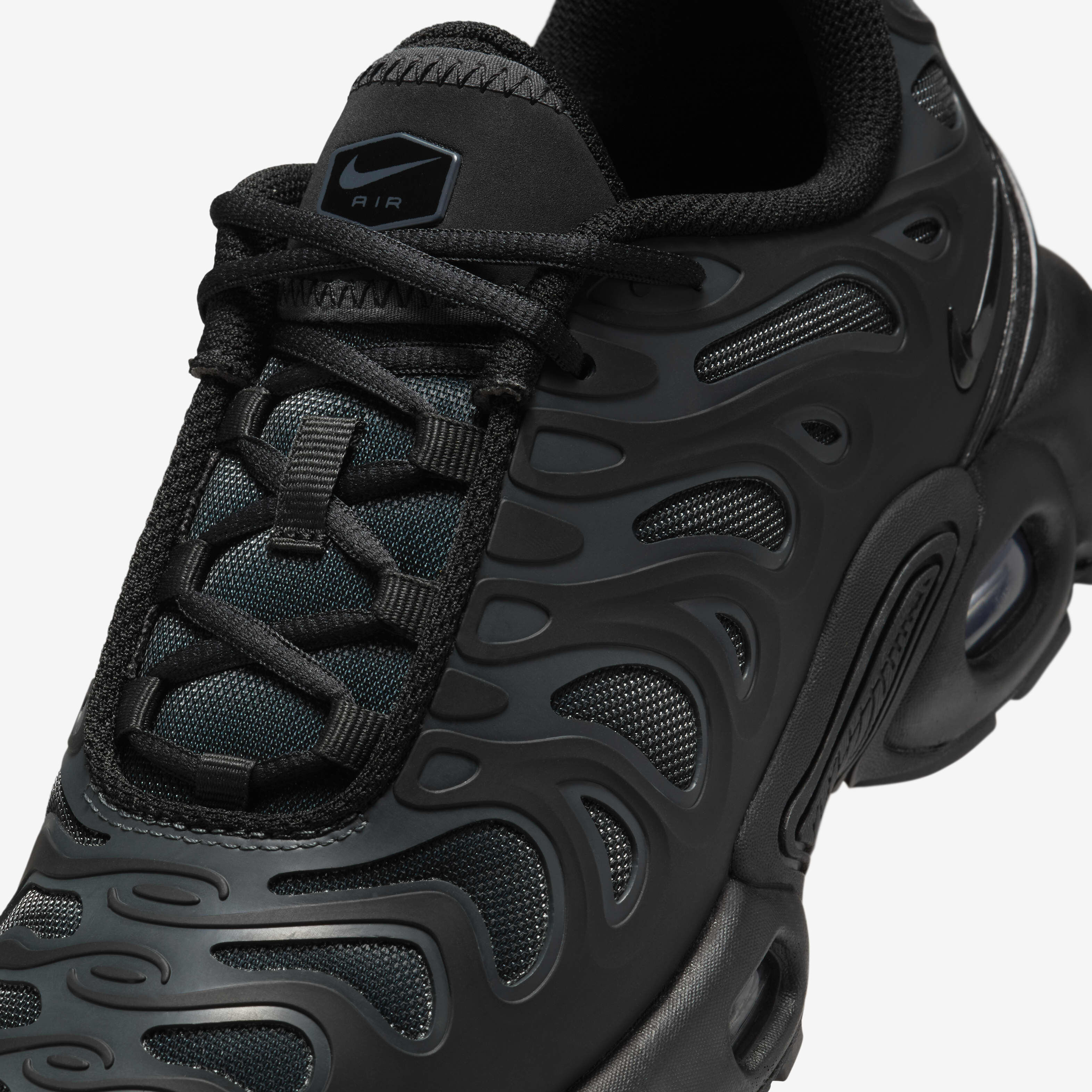 Nike tuned play clearance