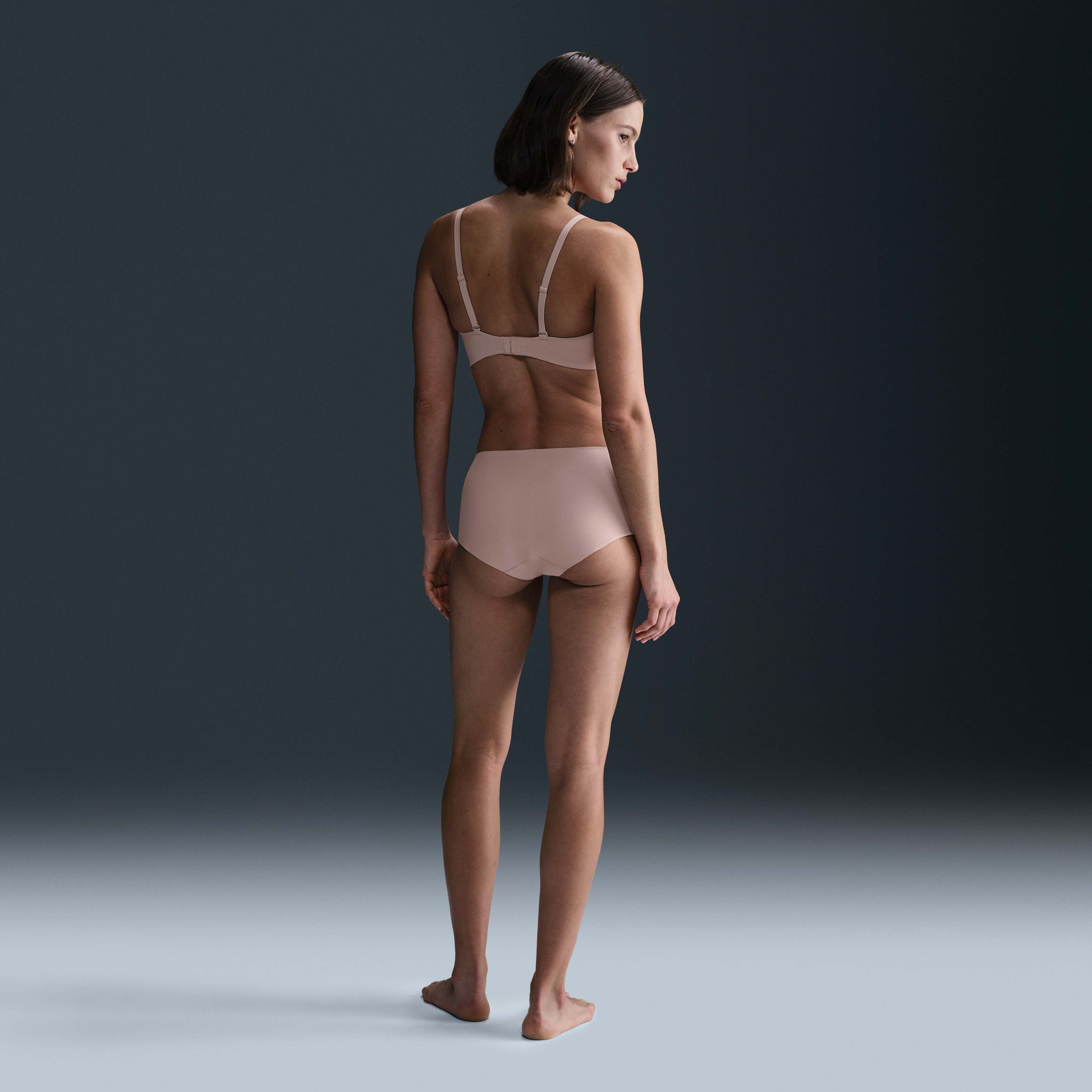 نايكي ليك بروتكشن: بيريود image number 3