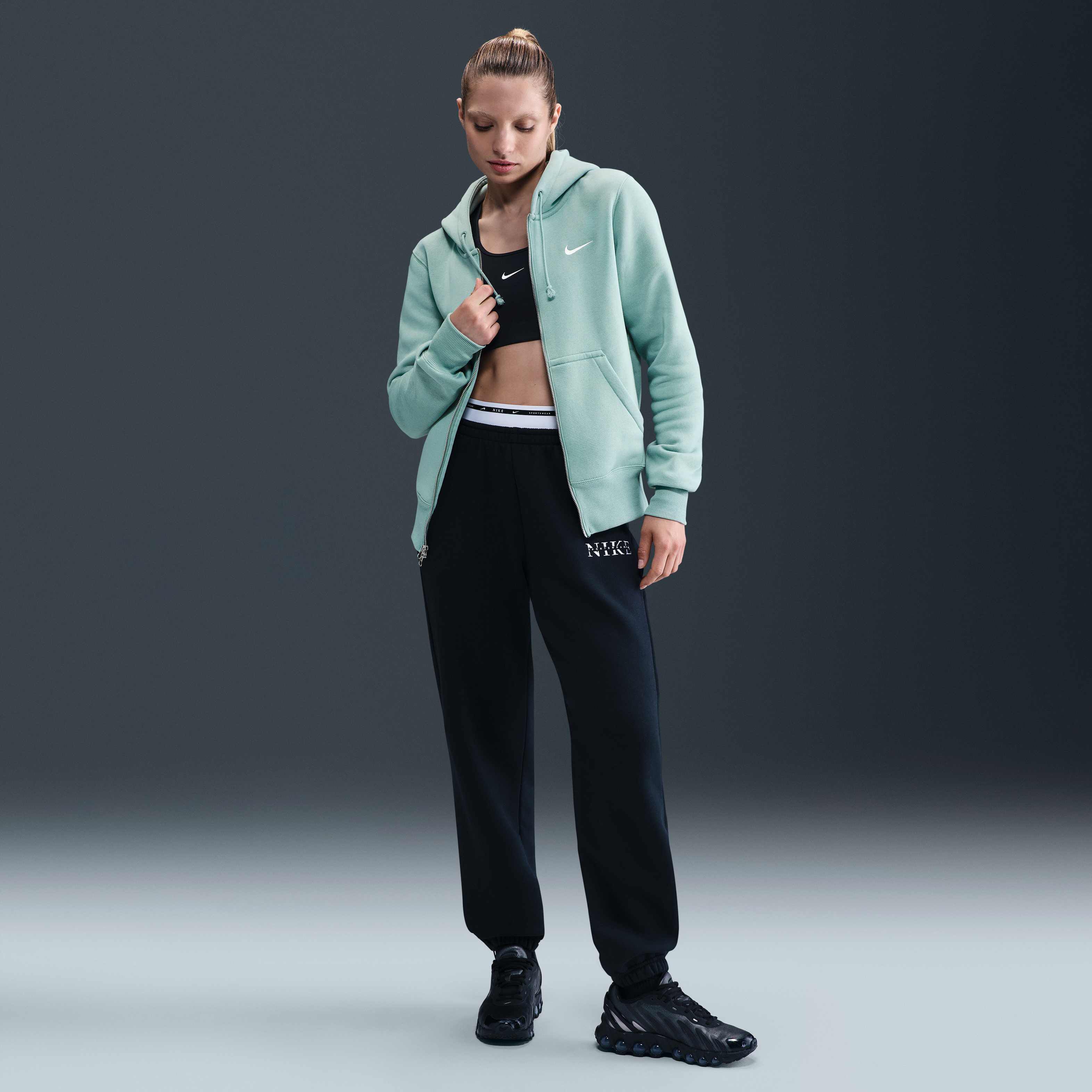 نايكي سبورتسوير فينيكس فليس image number 3